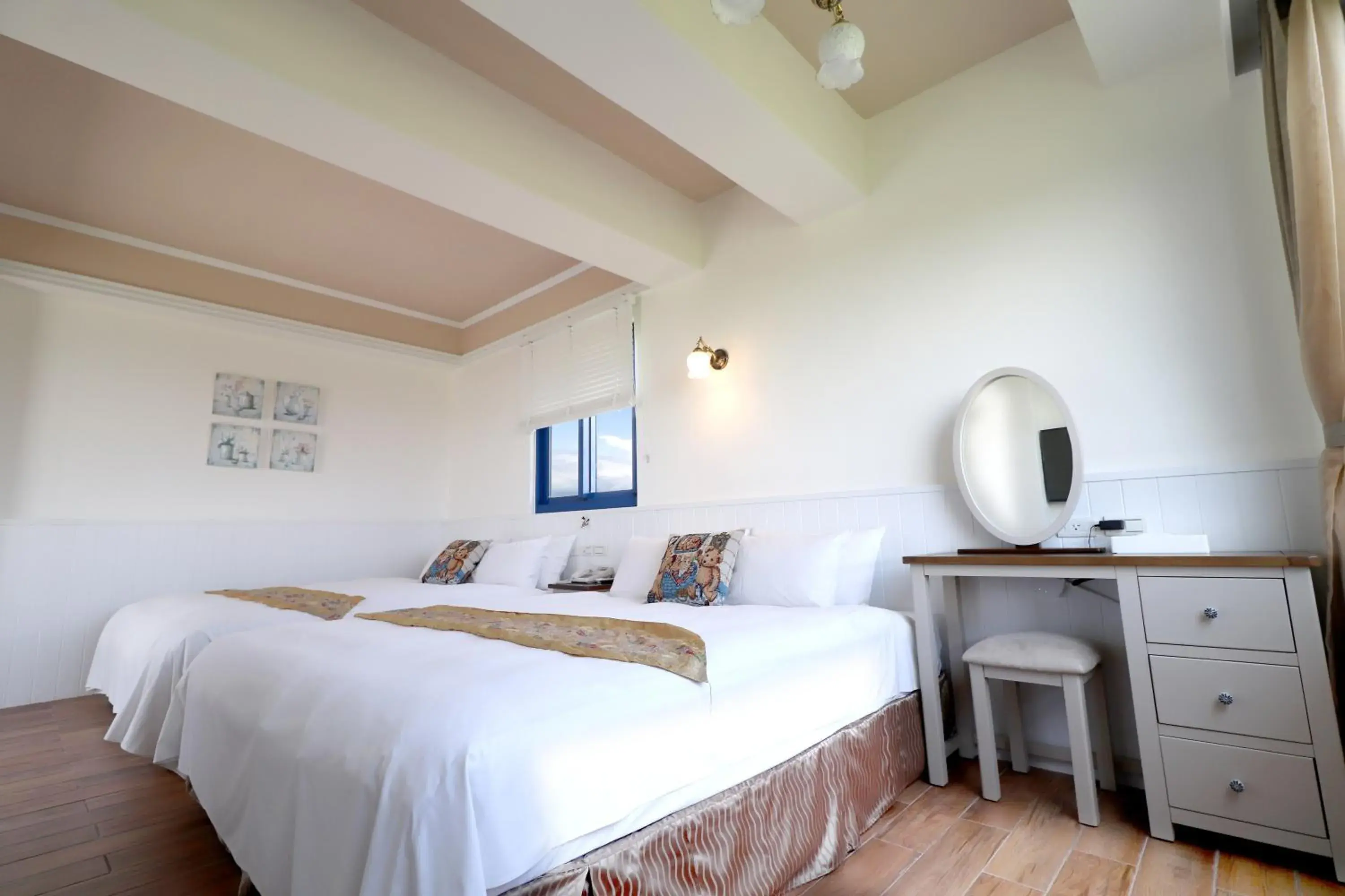 Quadruple Room with Bath in Zen Ocean Quadruple Room with Bath in Zen Ocean