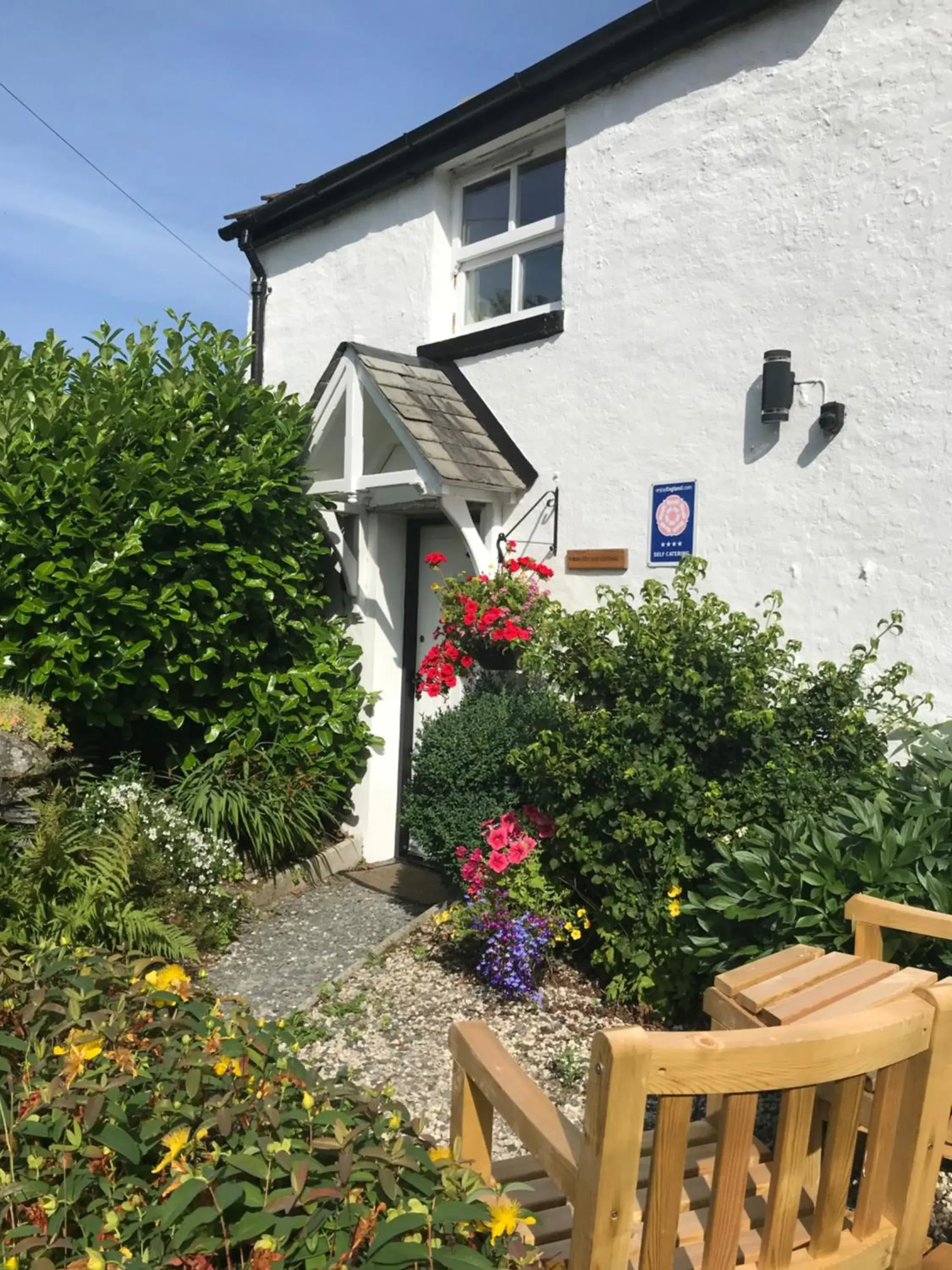 Burnthwaite Cottage Burnthwaite Cottage