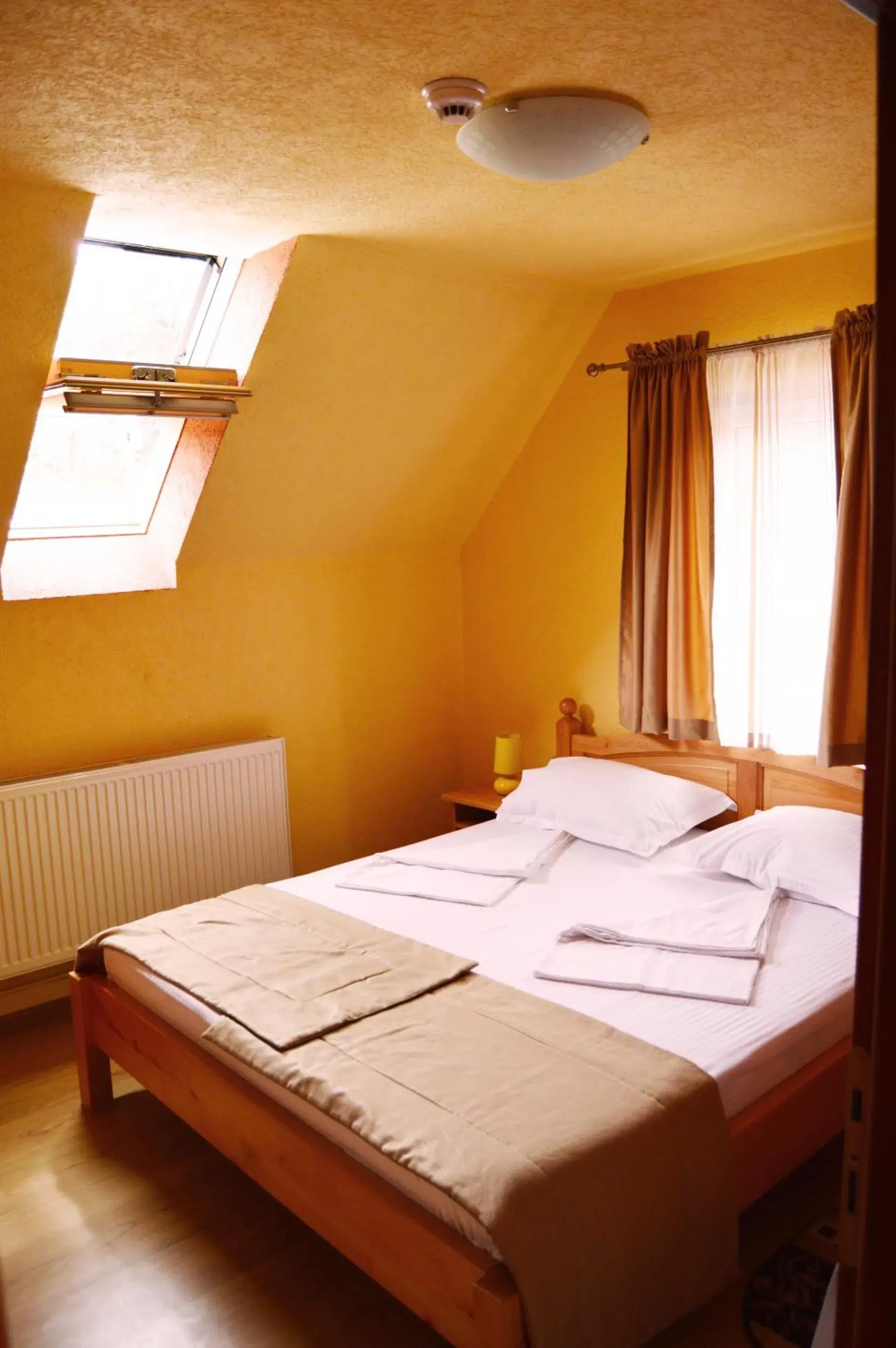 Double Room in Venesis House Double Room in Venesis House