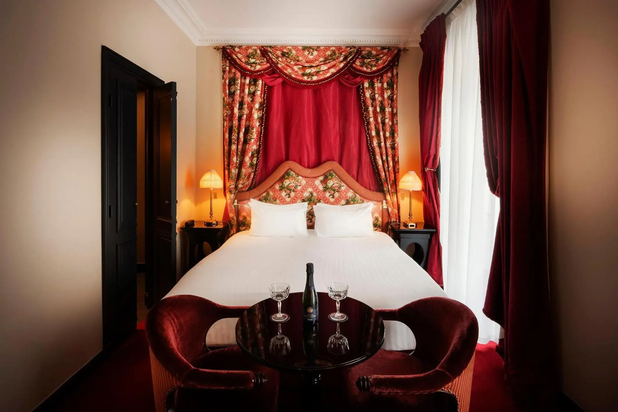 Bedroom in Maison Athénée Bedroom in Maison Athénée