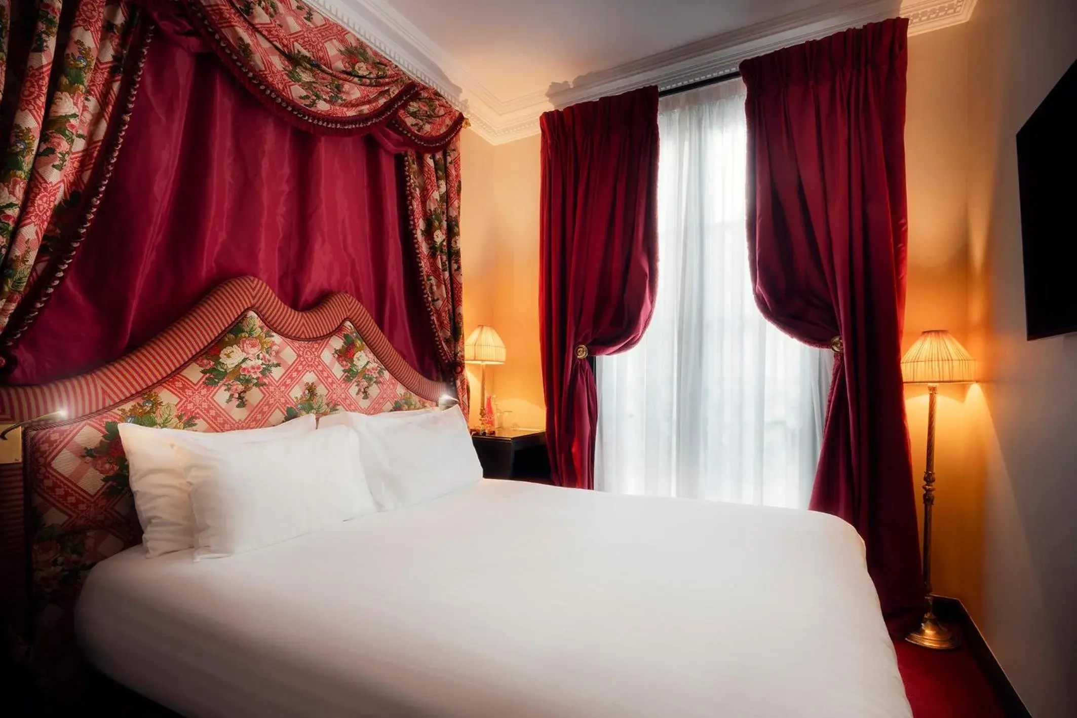 Classic Double Room in Maison Athénée Classic Double Room in Maison Athénée