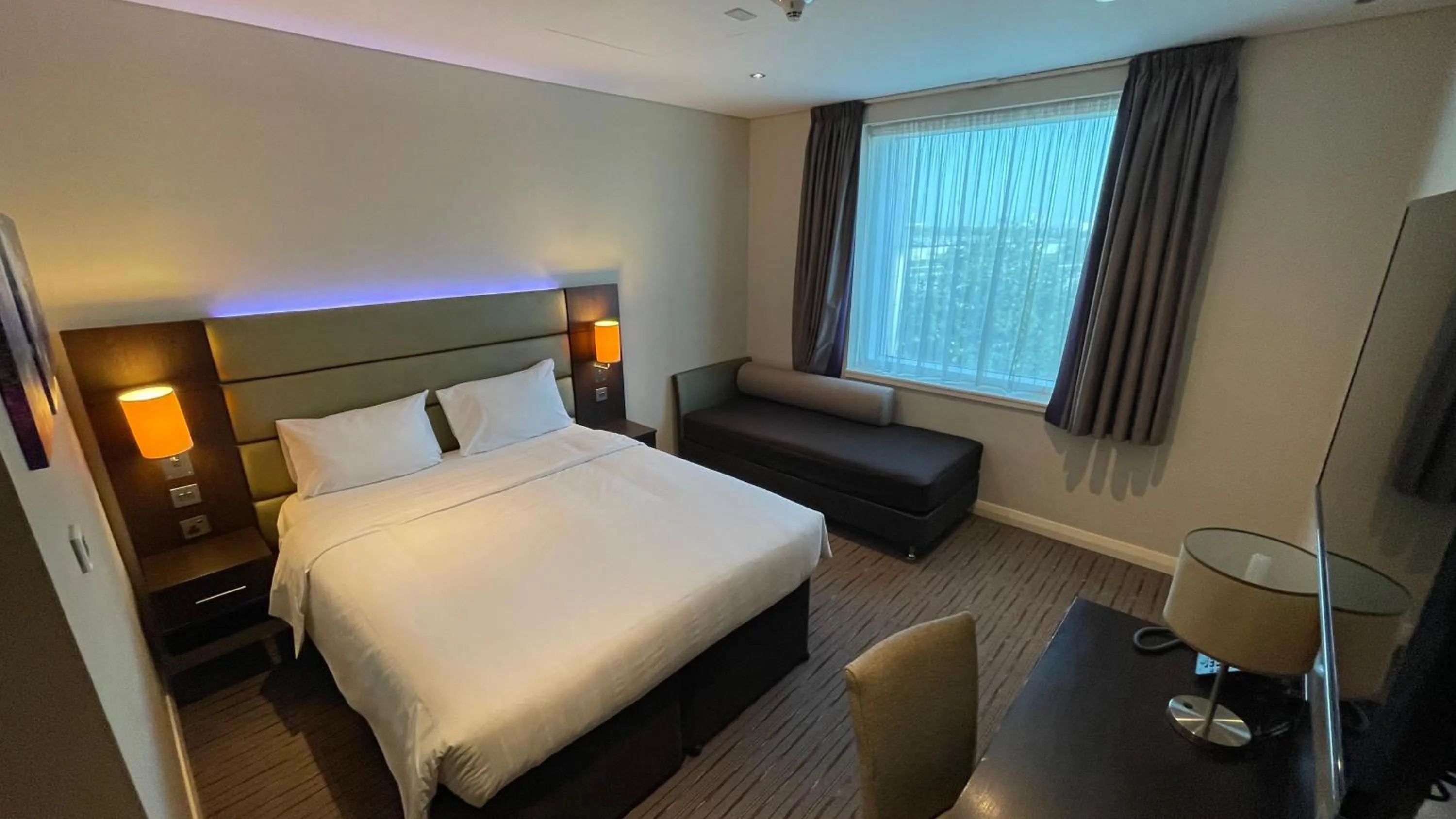 Bed in Premier Inn Doha Education City