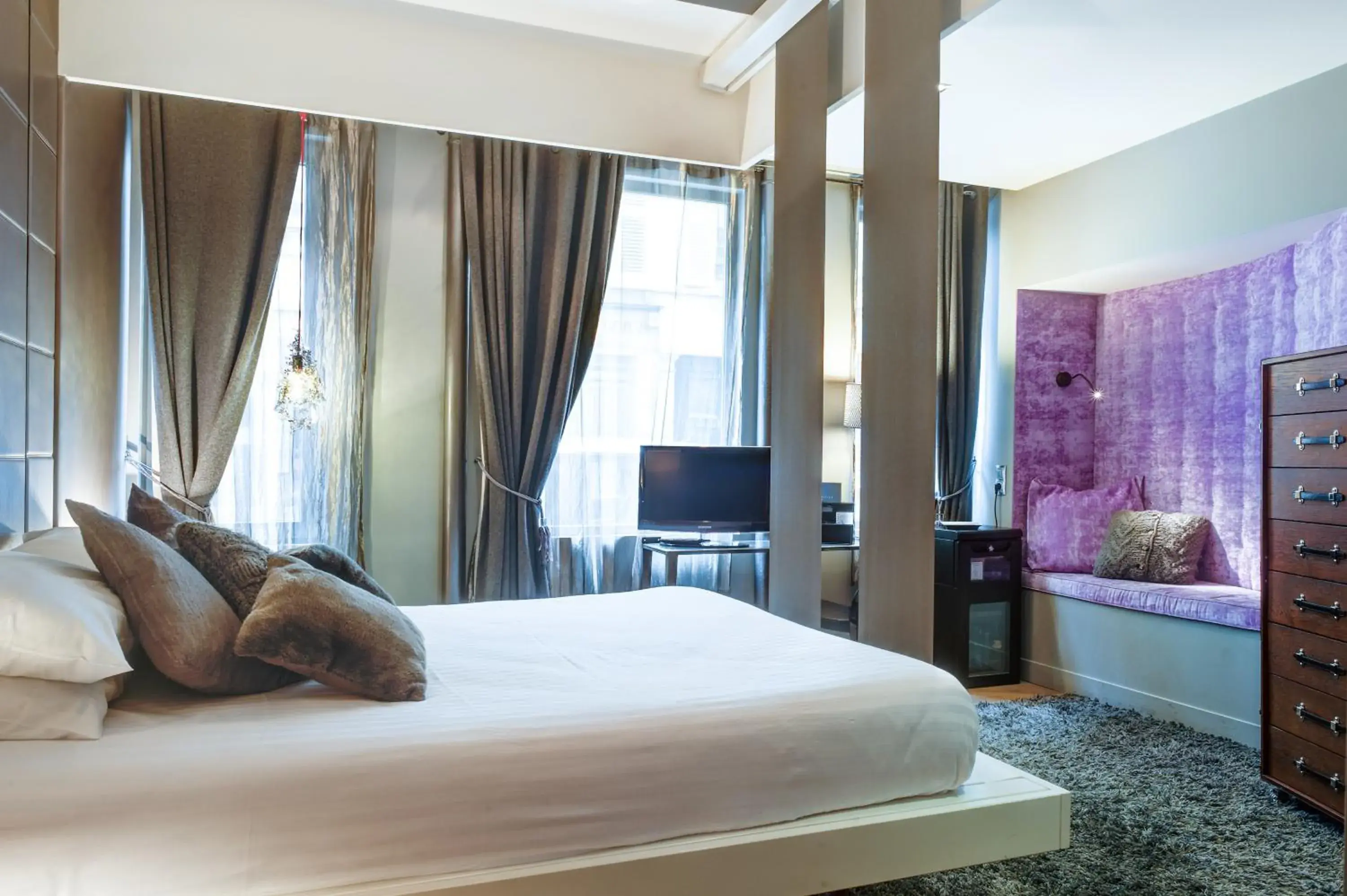 Photo of the whole room, Bed in ZE Hotel Photo of the whole room, Bed in ZE Hotel