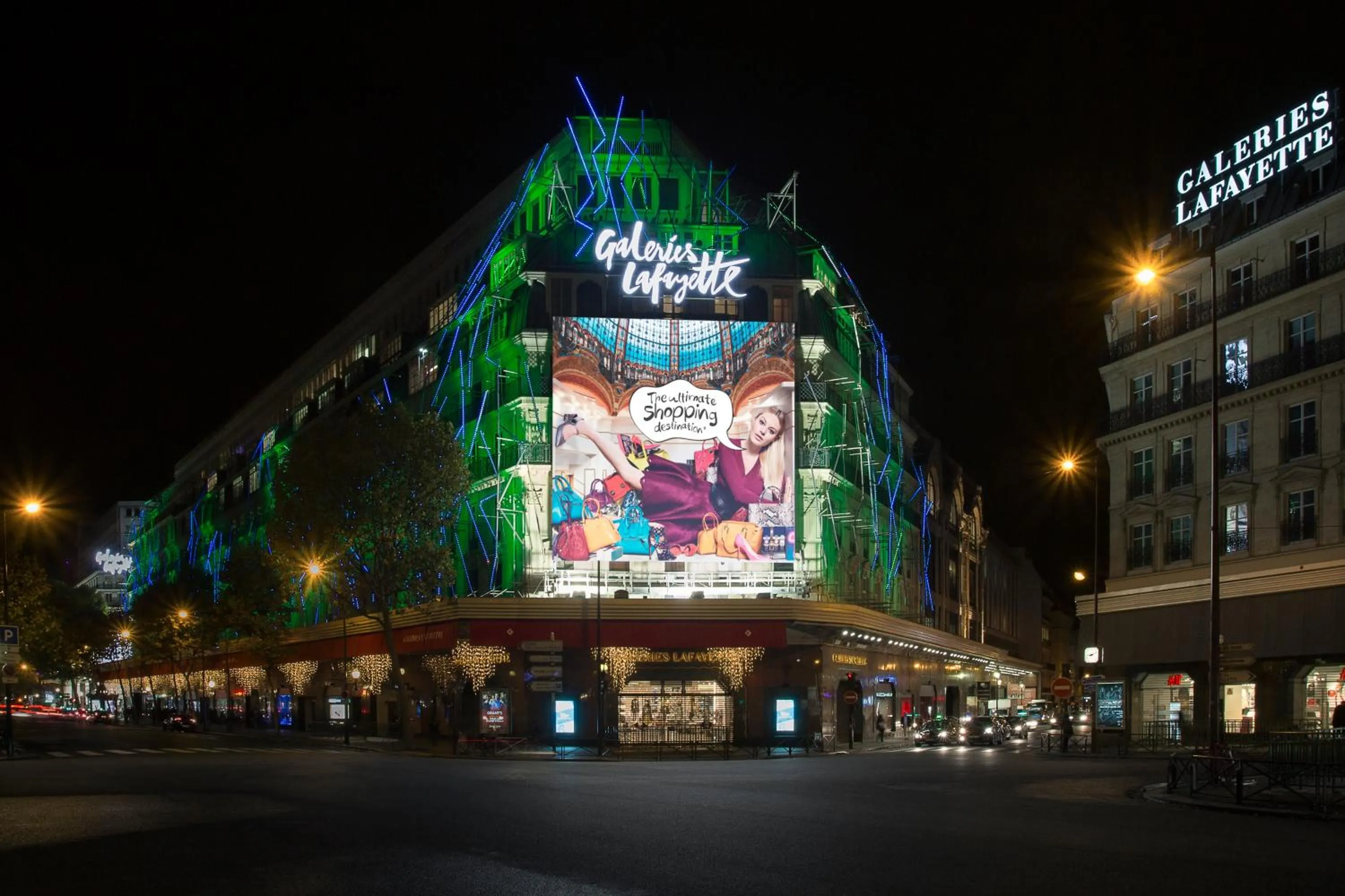 Nearby landmark in ZE Hotel