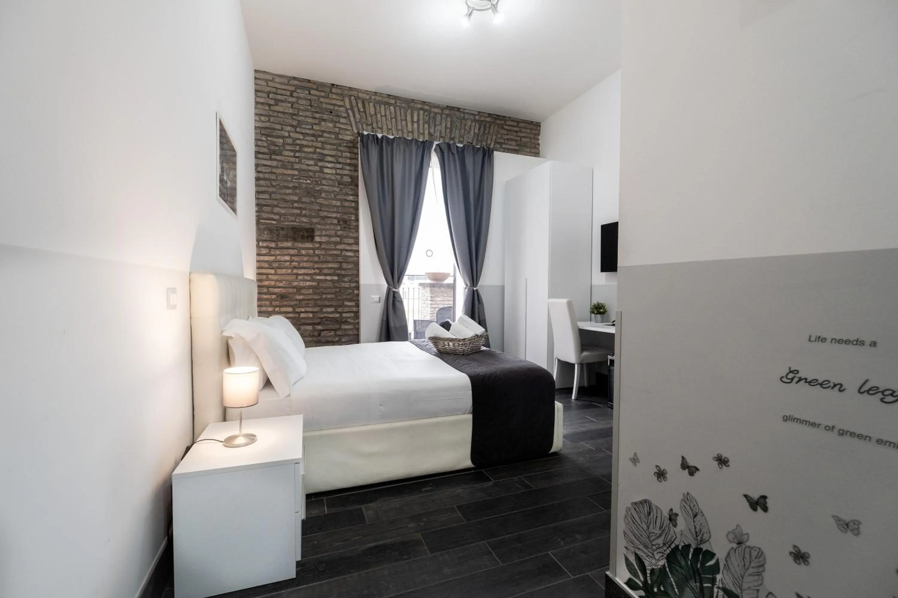 Superior Double Room with Balcony in Arch Rome Suites