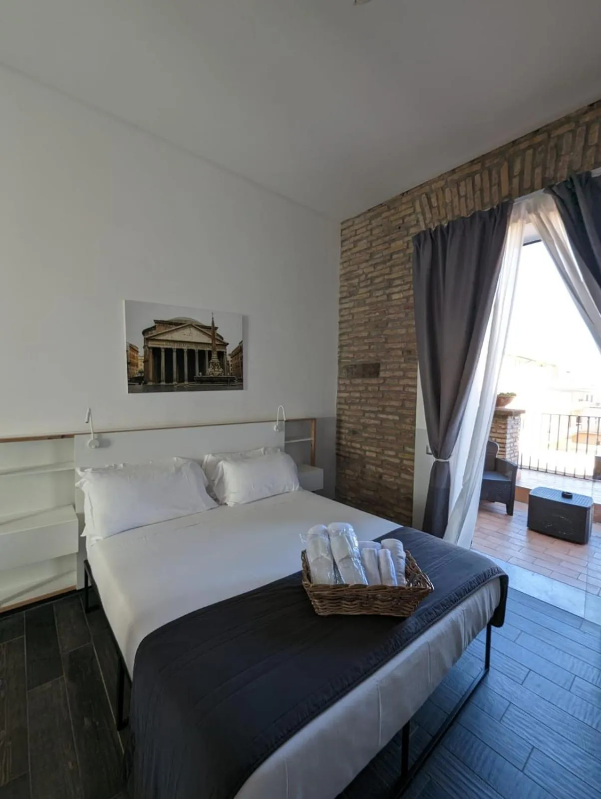 Bed in Arch Rome Suites