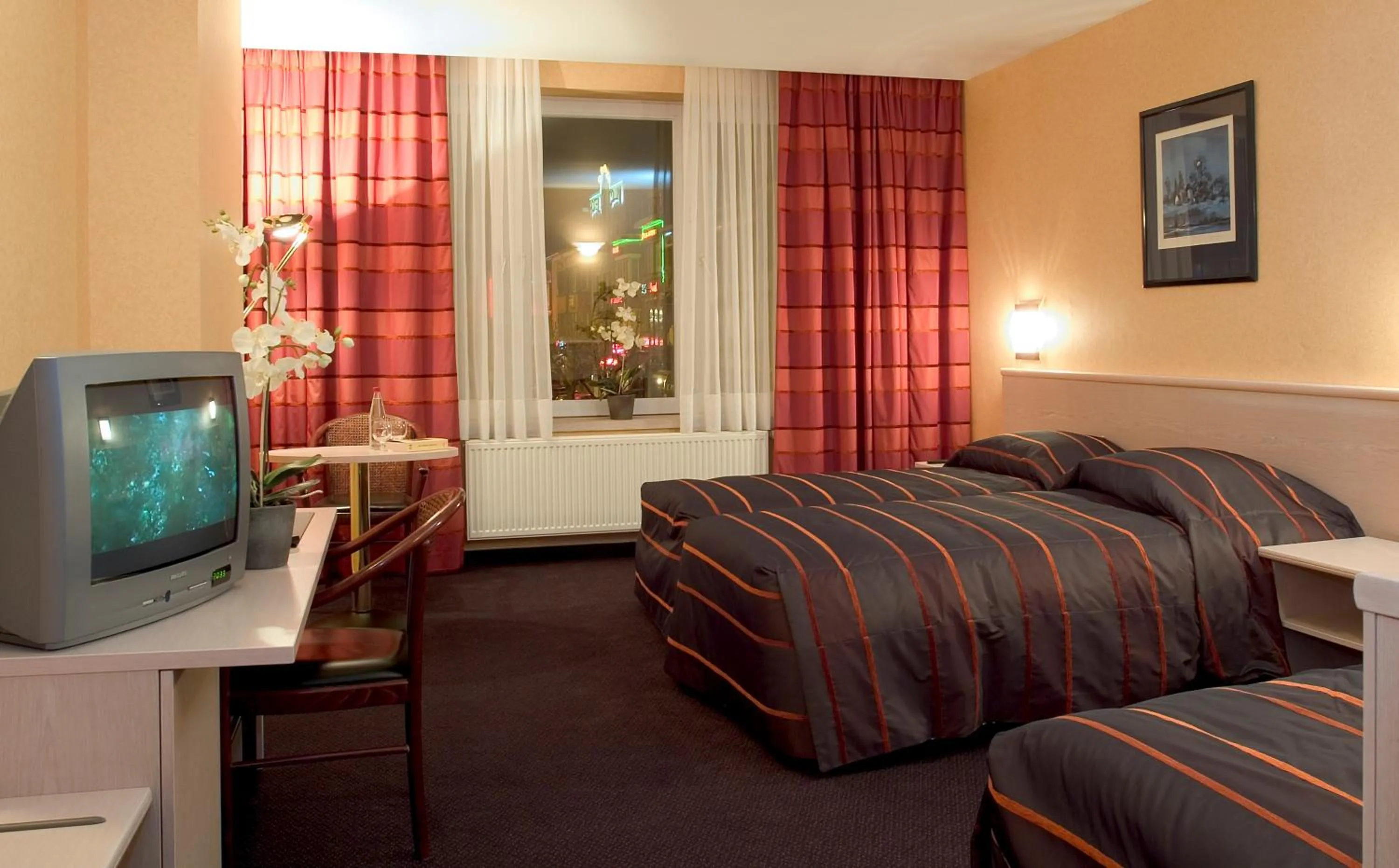 Bed in Hotel Leo Station, Villa et Annexes