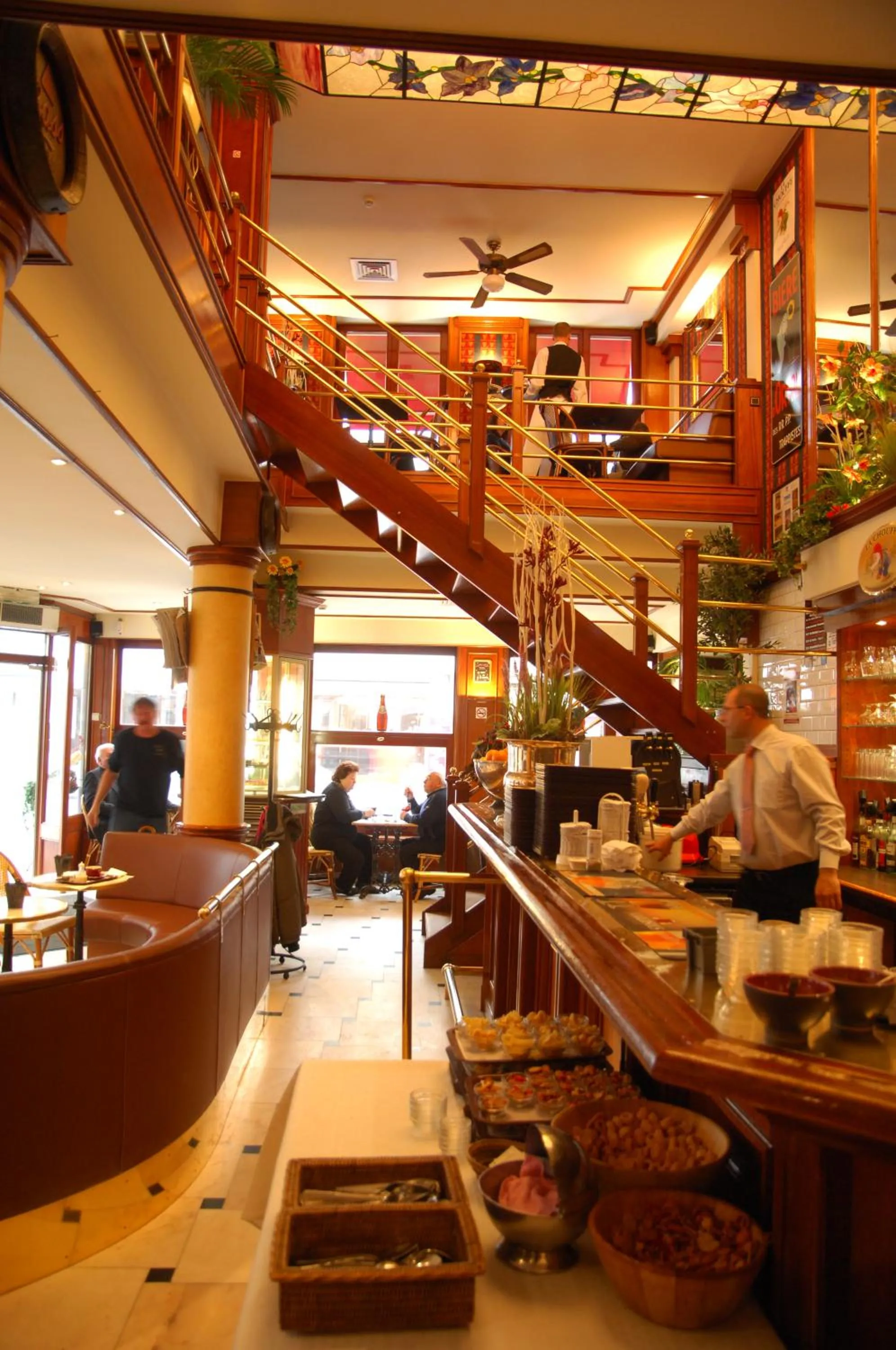 Restaurant/places to eat in Hotel Leo Station, Villa et Annexes