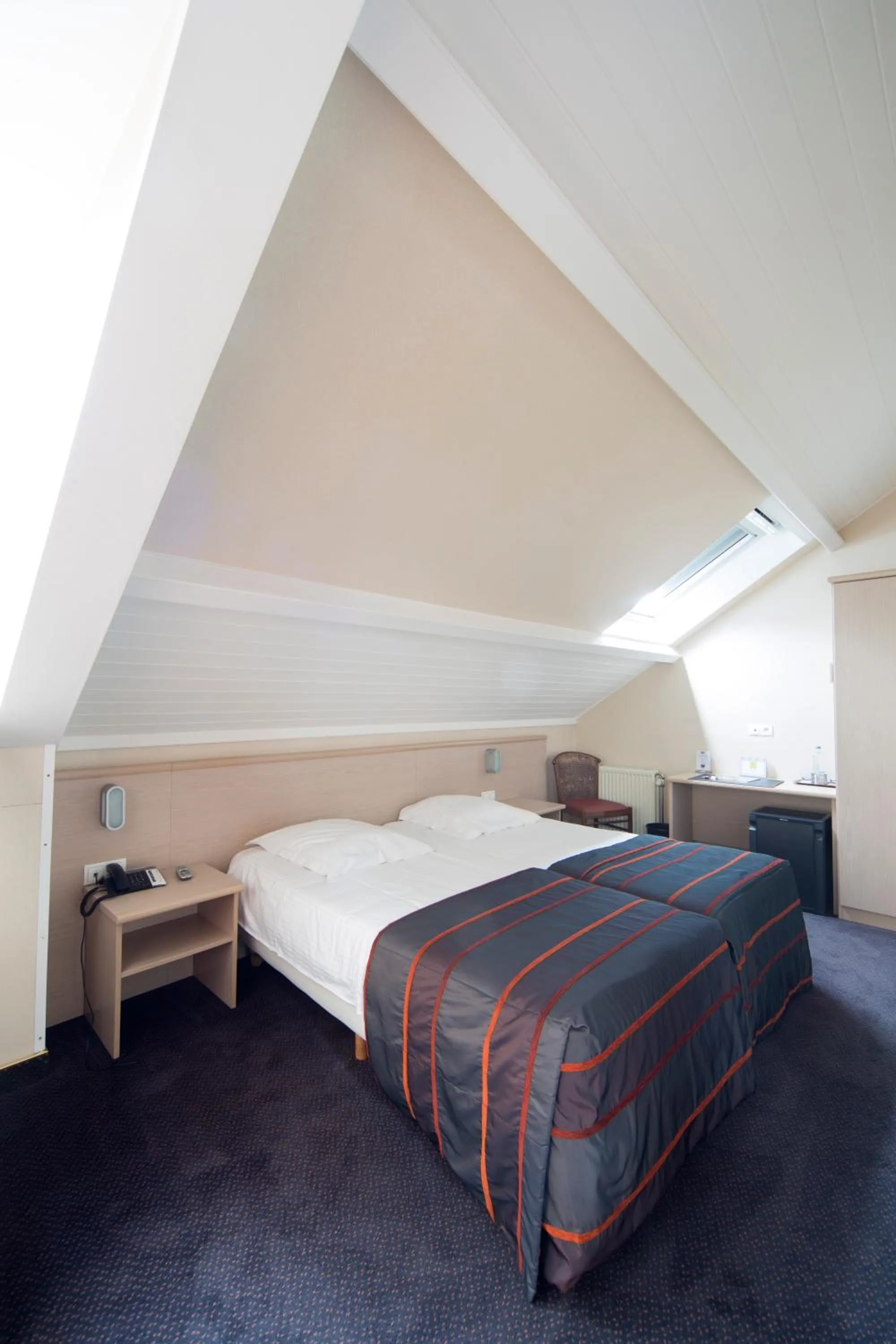 Bed in Hotel Leo Station, Villa et Annexes