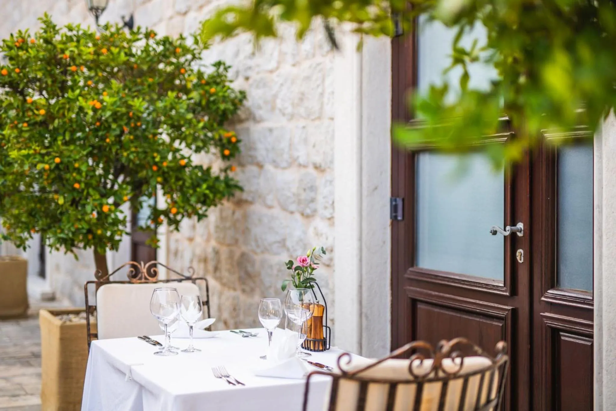 Restaurant/places to eat in Boutique Hotel Kazbek