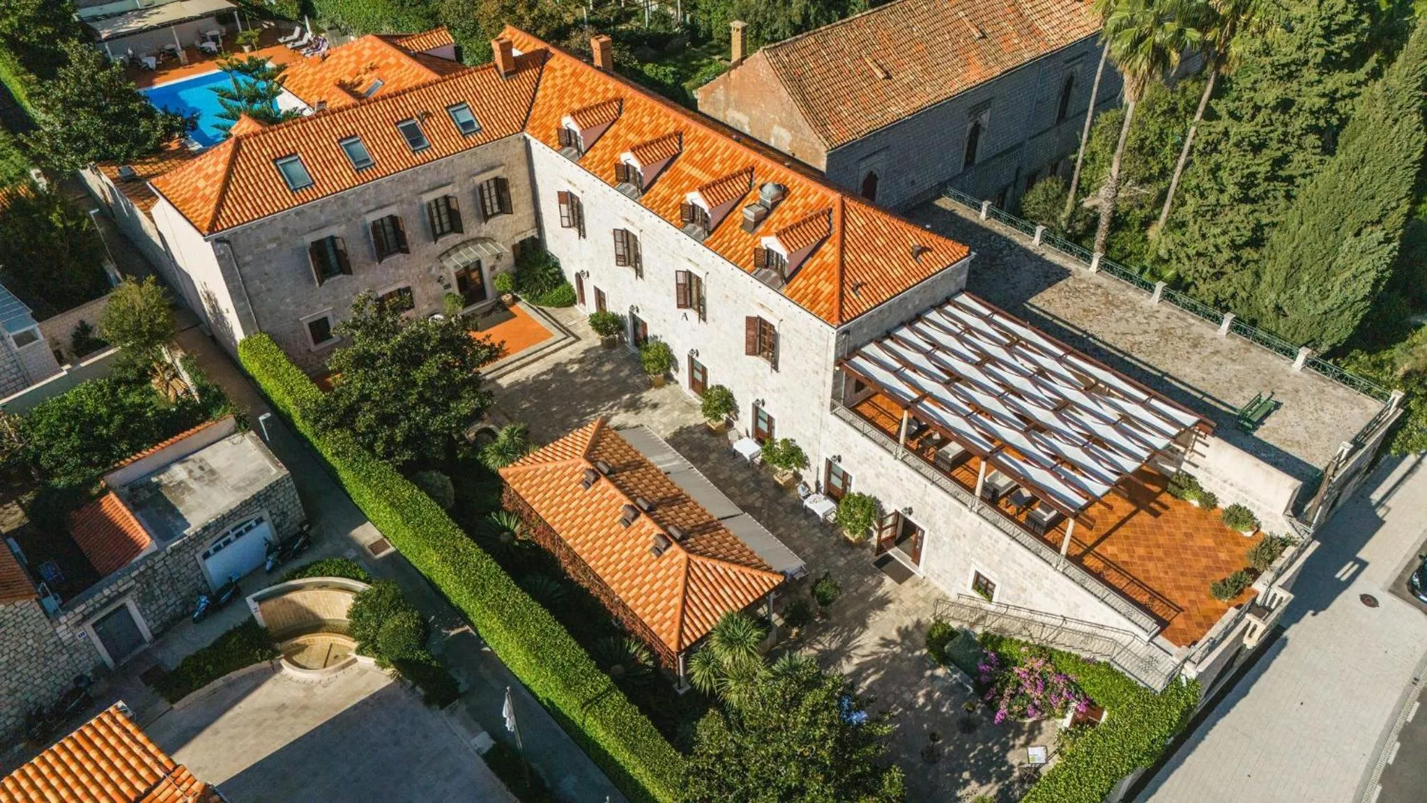 Property building in Boutique Hotel Kazbek