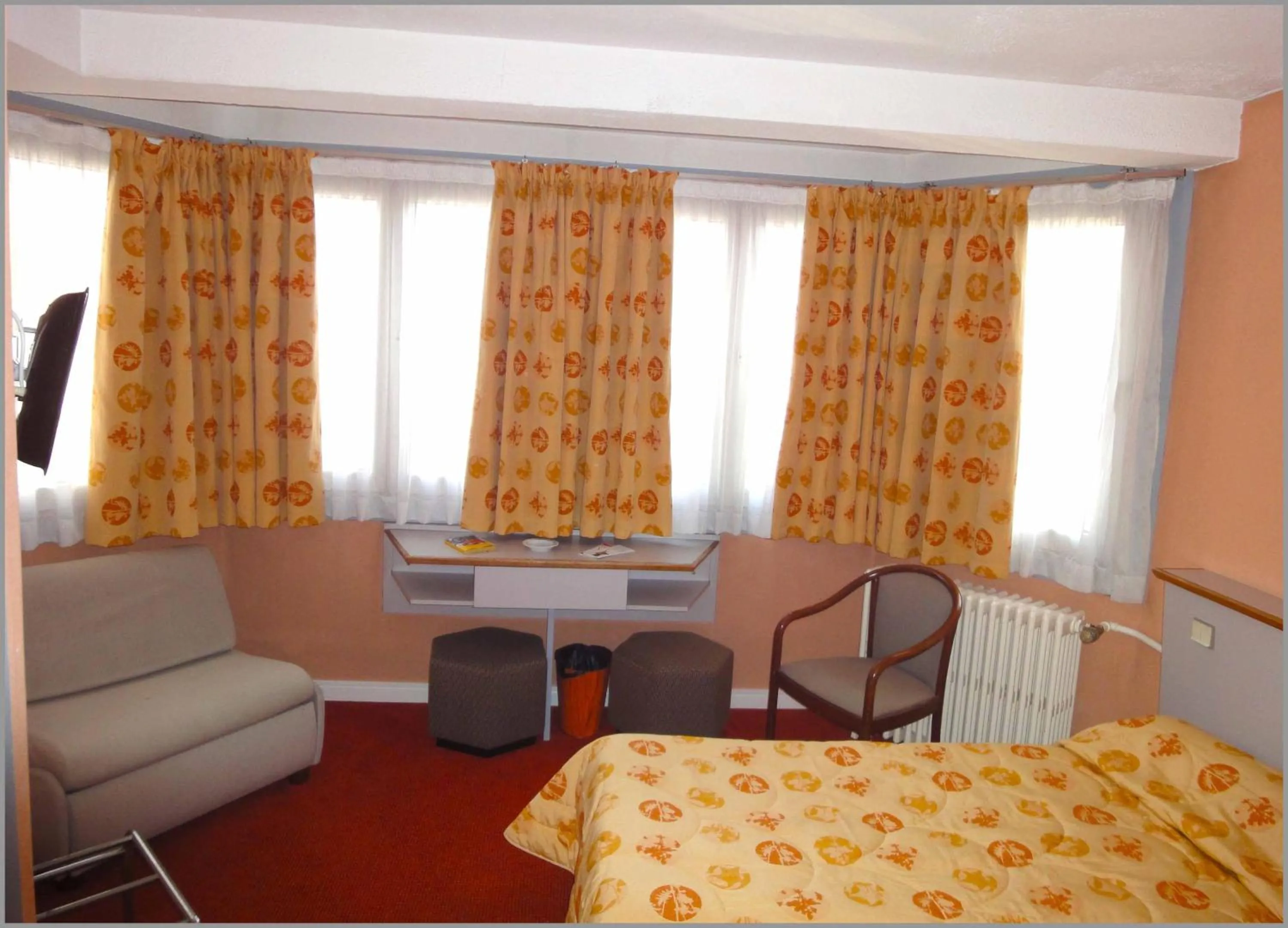 Photo of the whole room, Bed in Picardy Hôtel-Gare du Nord