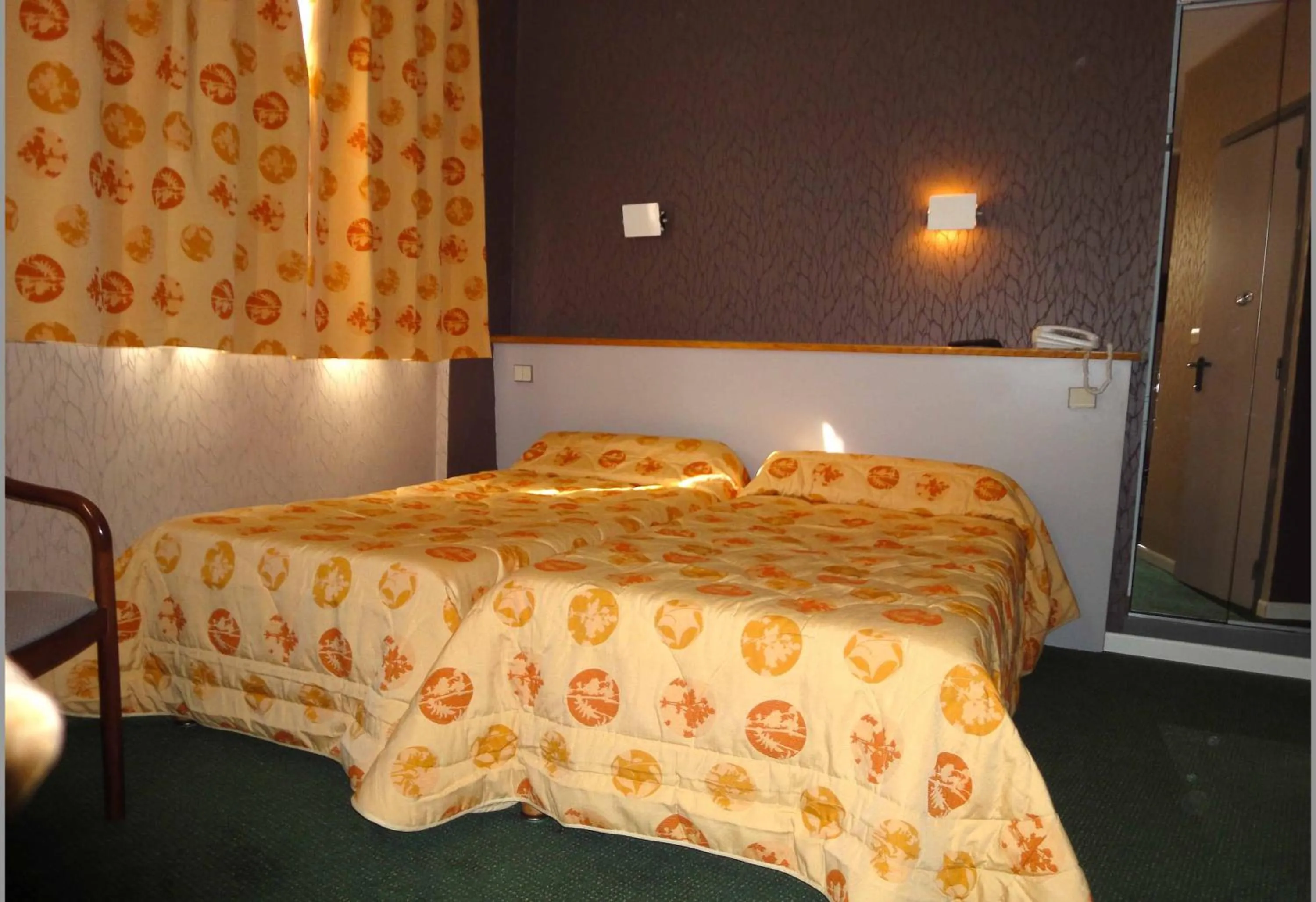 Photo of the whole room, Bed in Picardy Hôtel-Gare du Nord