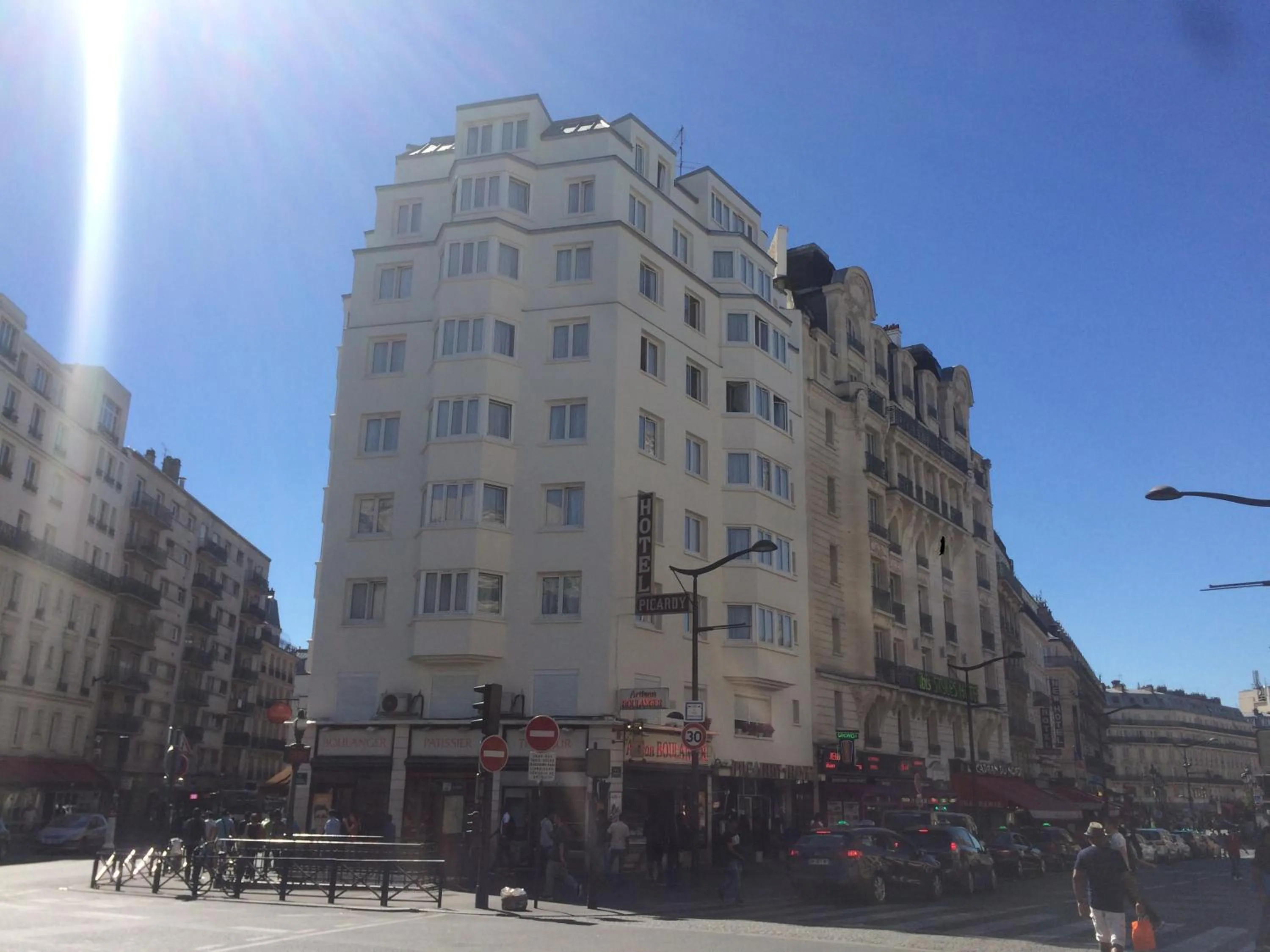 Property building in Picardy Hôtel-Gare du Nord