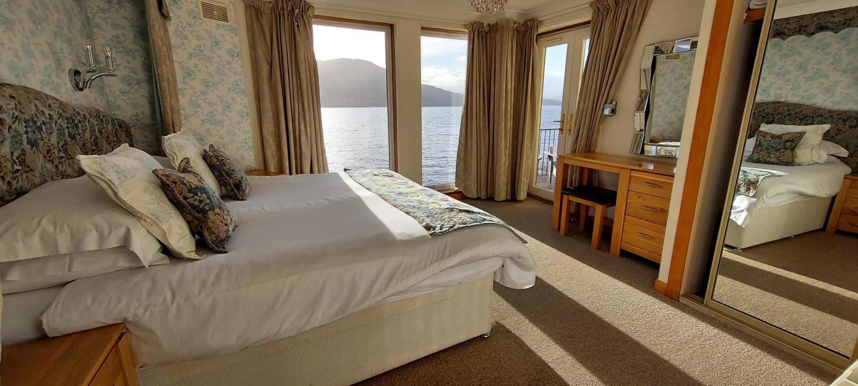 Bed in Loch Rannoch Highland Club