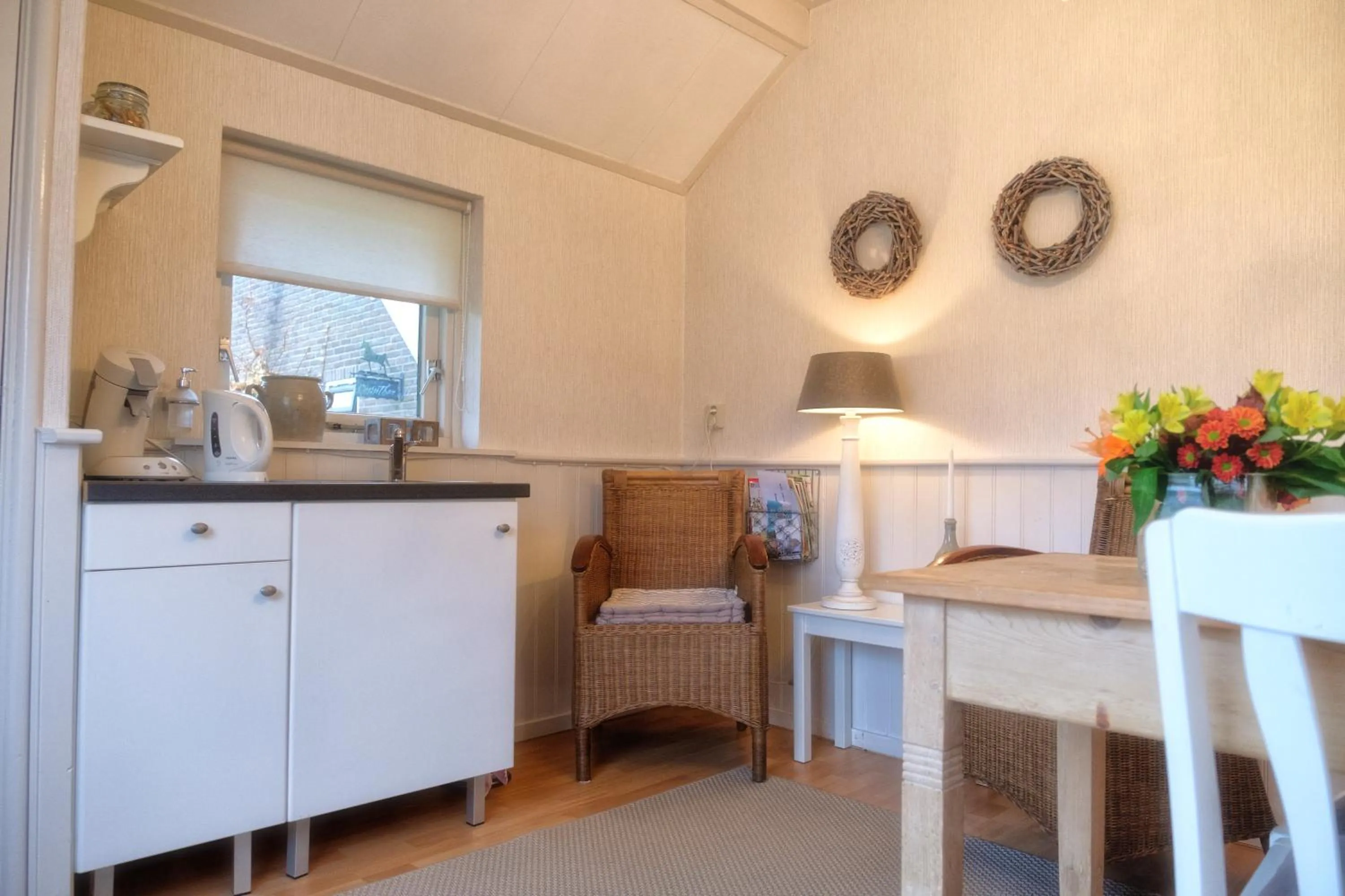 Photo of the whole room in Oes-Tilber