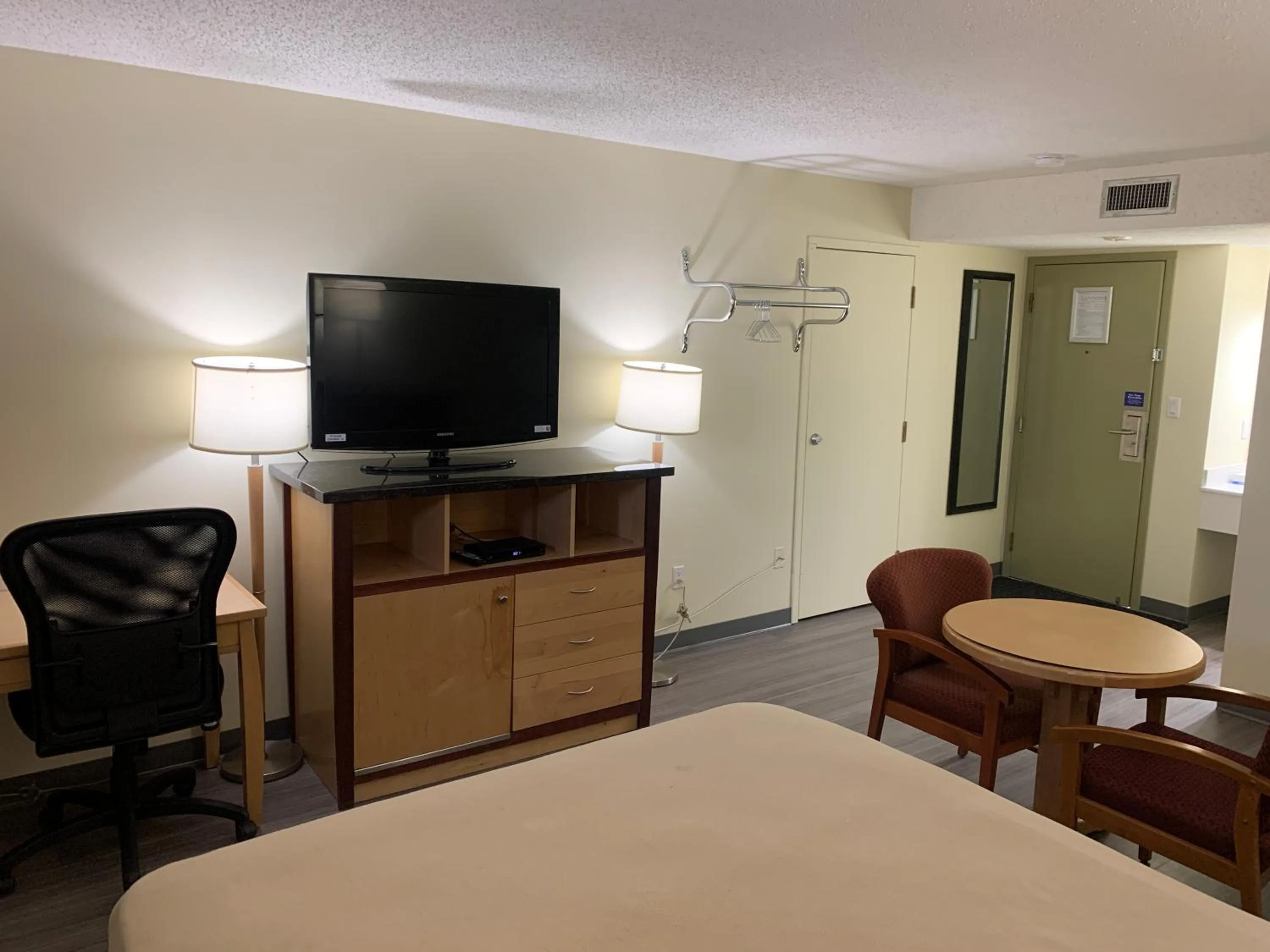 Bedroom in Northern Lights Inn