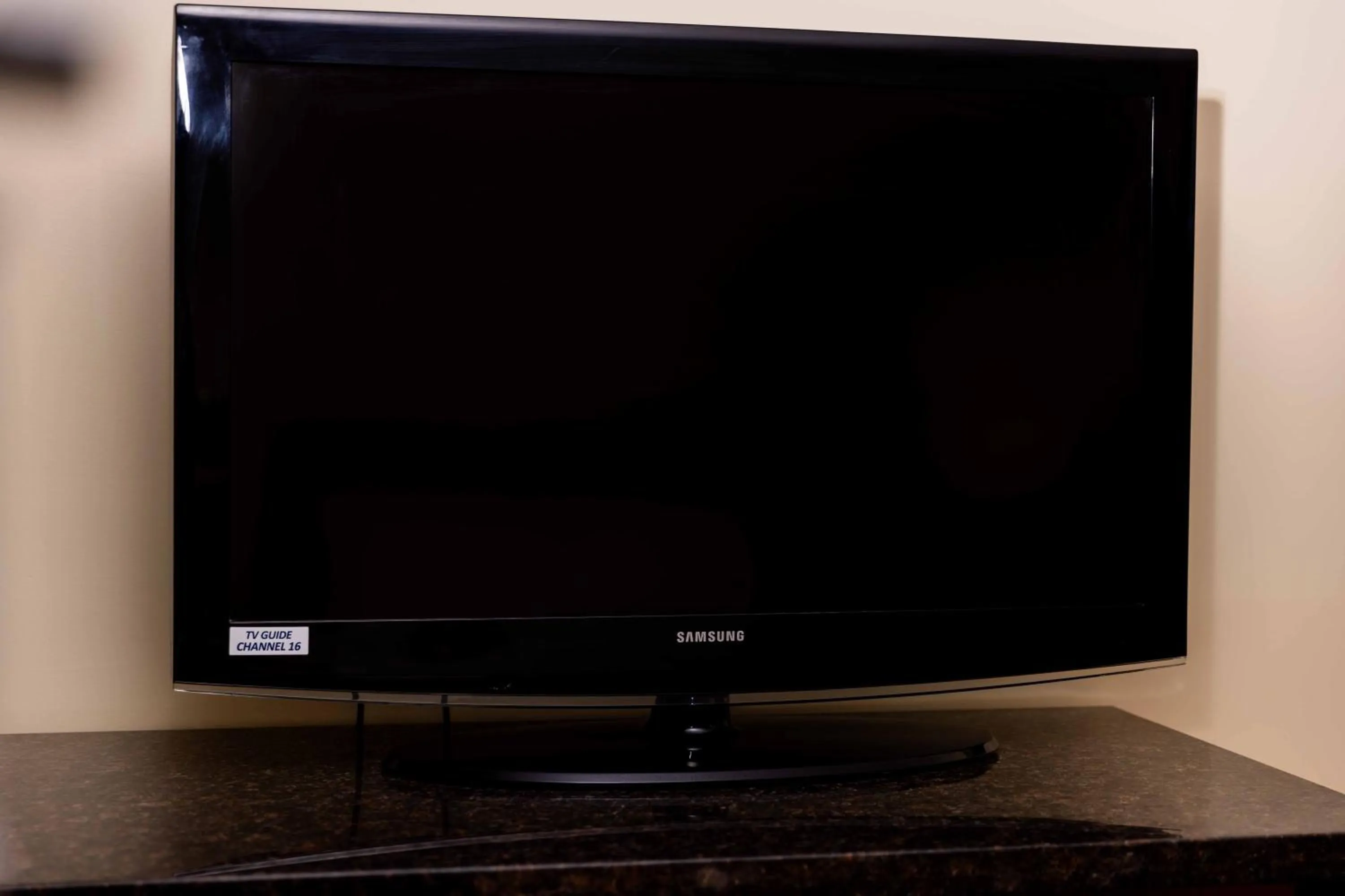 TV and multimedia in Northern Lights Inn