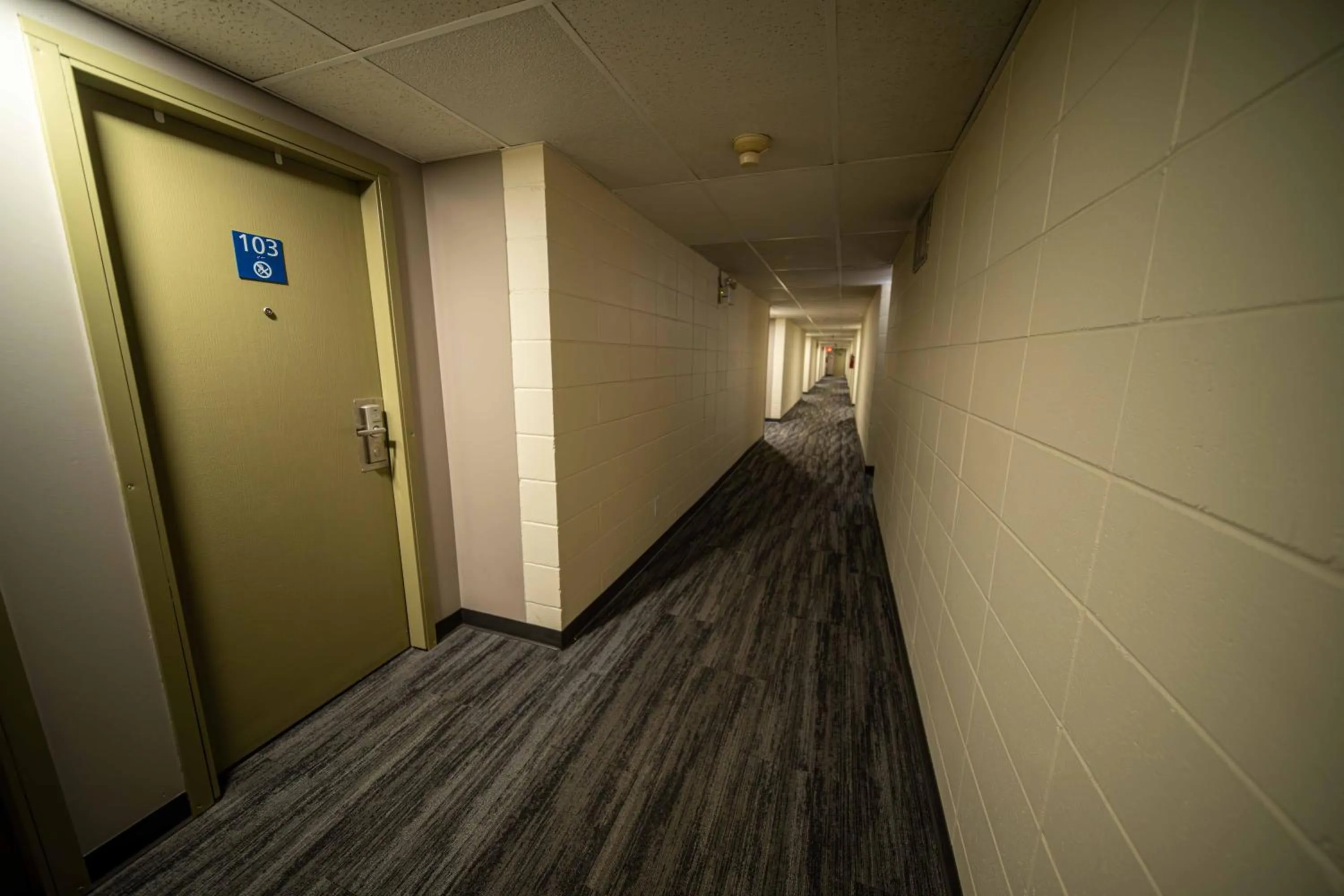 Property building in Northern Lights Inn