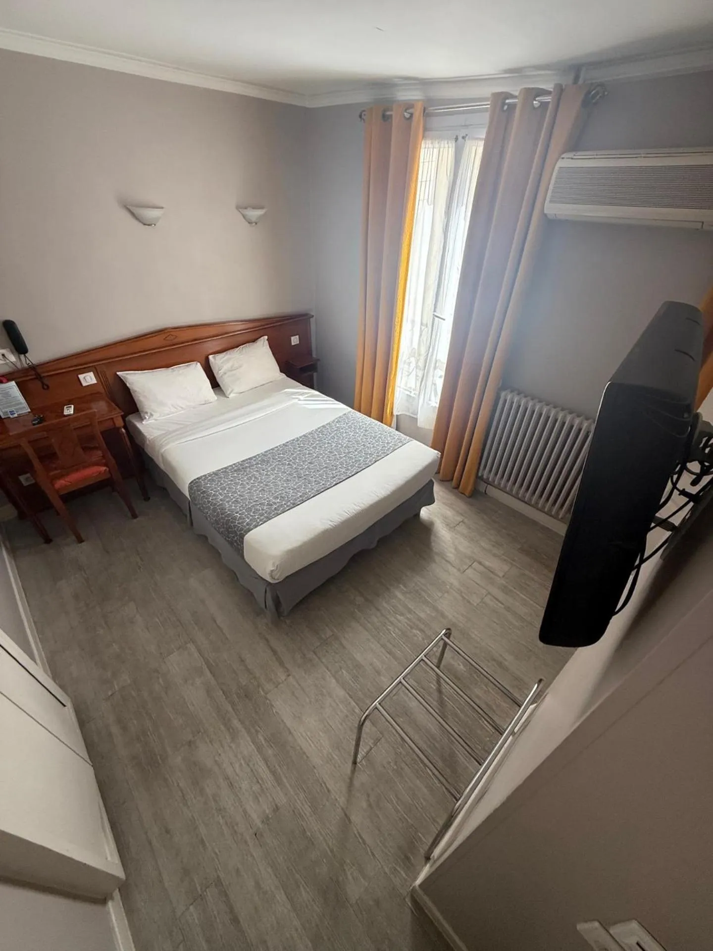 Bed in New Hôtel Gare Du Nord