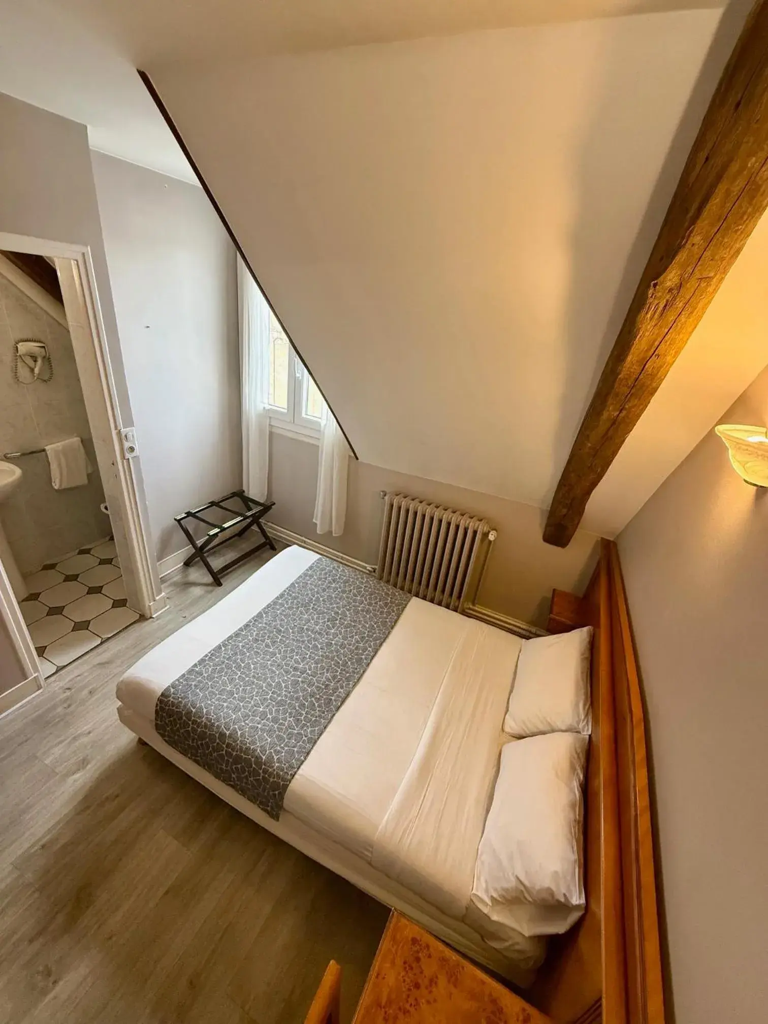 Bed in New Hôtel Gare Du Nord Bed in New Hôtel Gare Du Nord