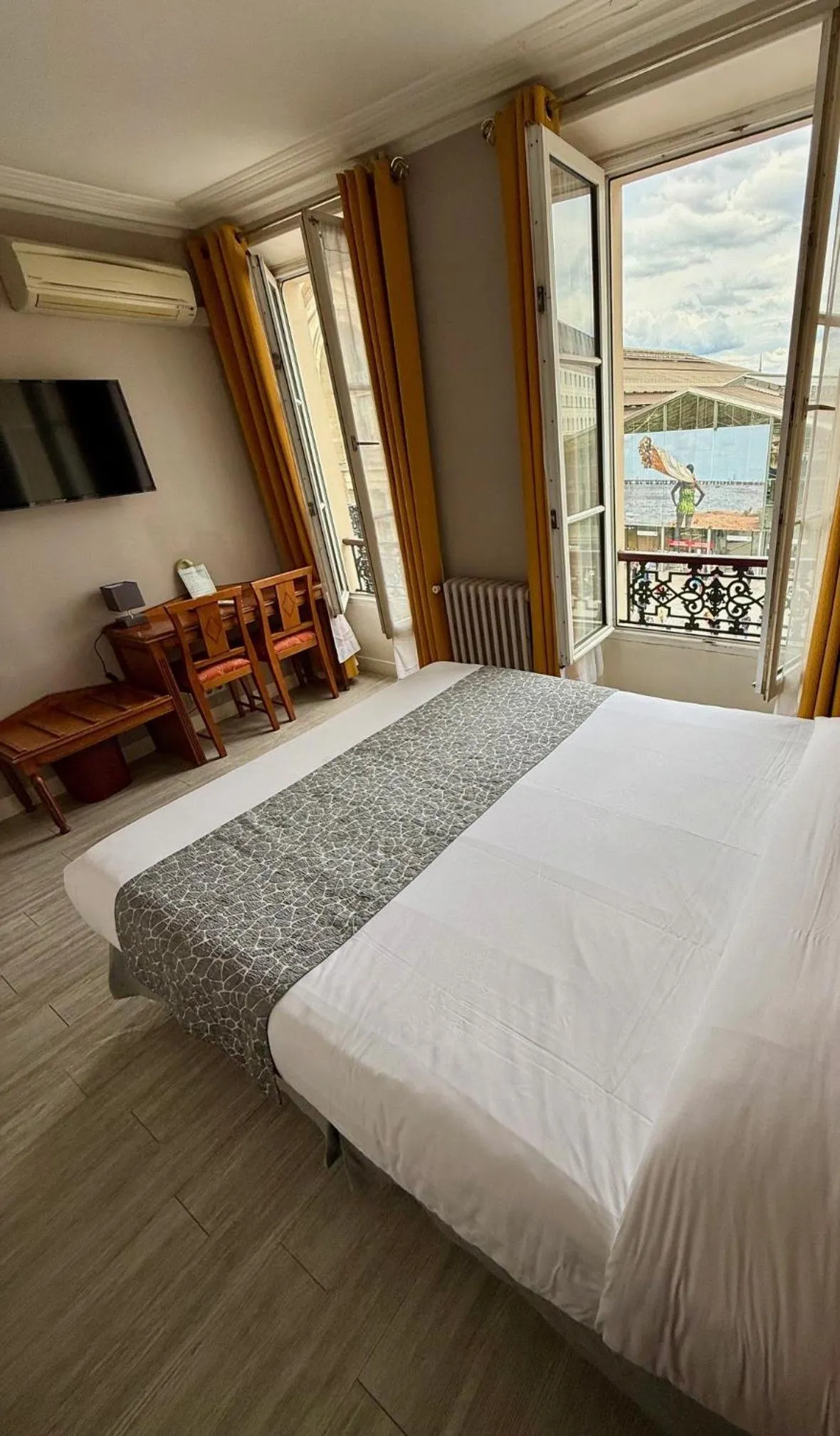 Bed in New Hôtel Gare Du Nord