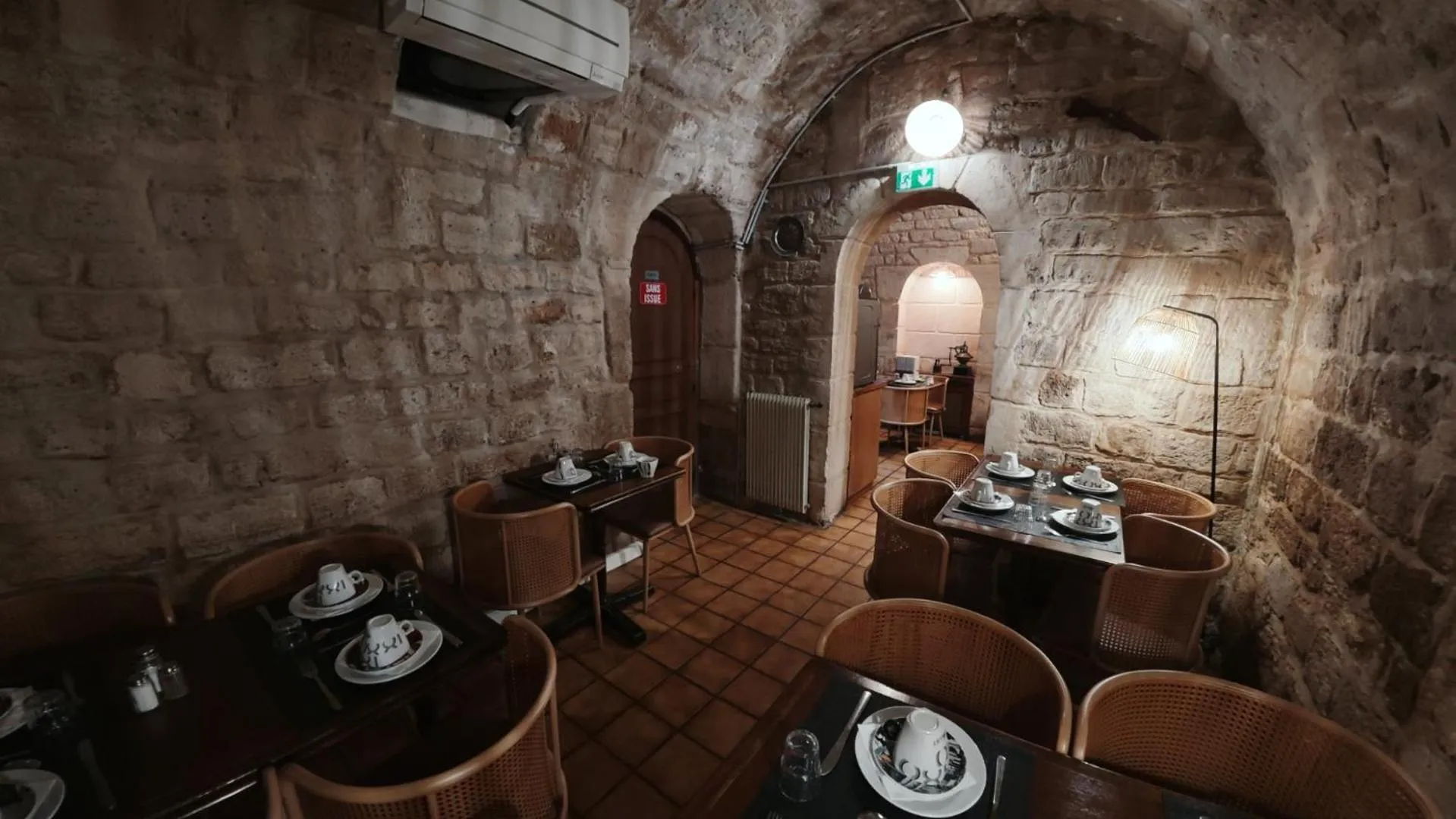 Breakfast in New Hôtel Gare Du Nord