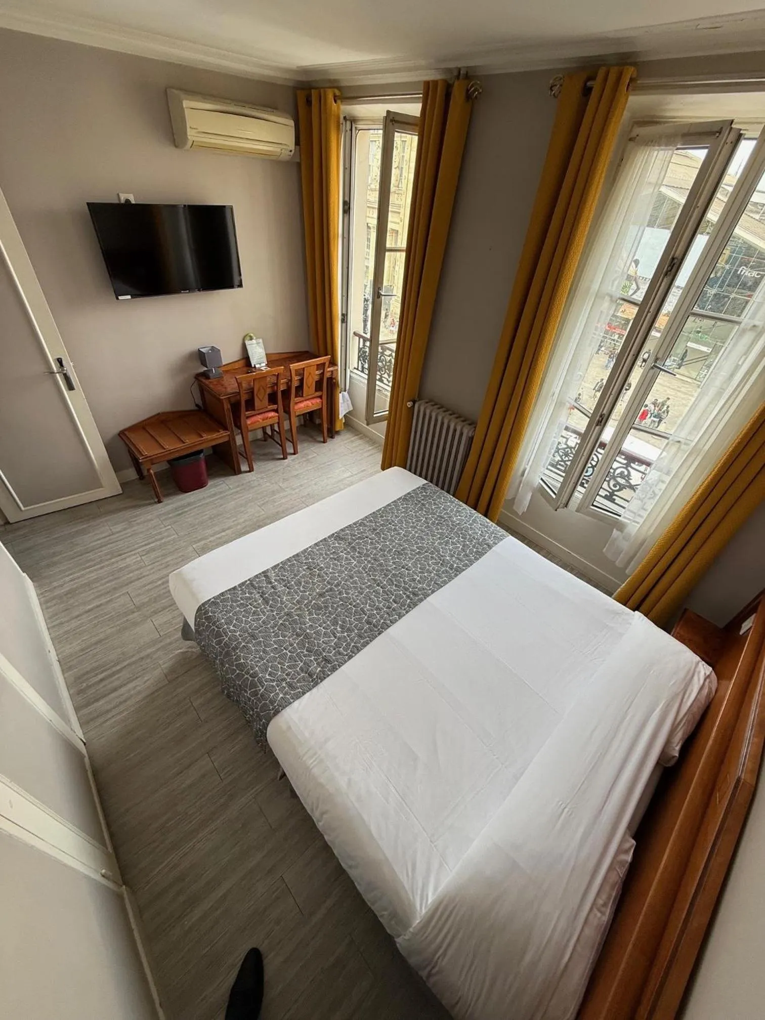 Bed in New Hôtel Gare Du Nord