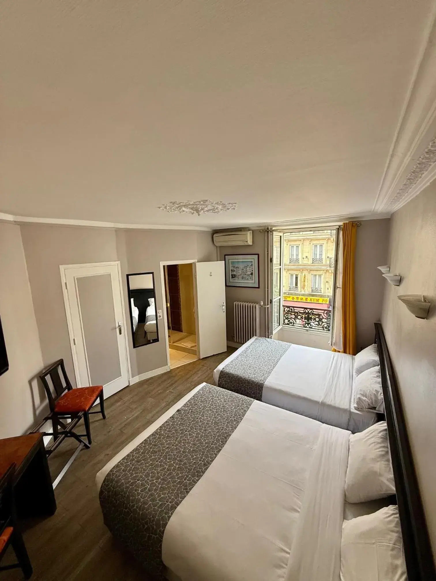 Bed in New Hôtel Gare Du Nord Bed in New Hôtel Gare Du Nord