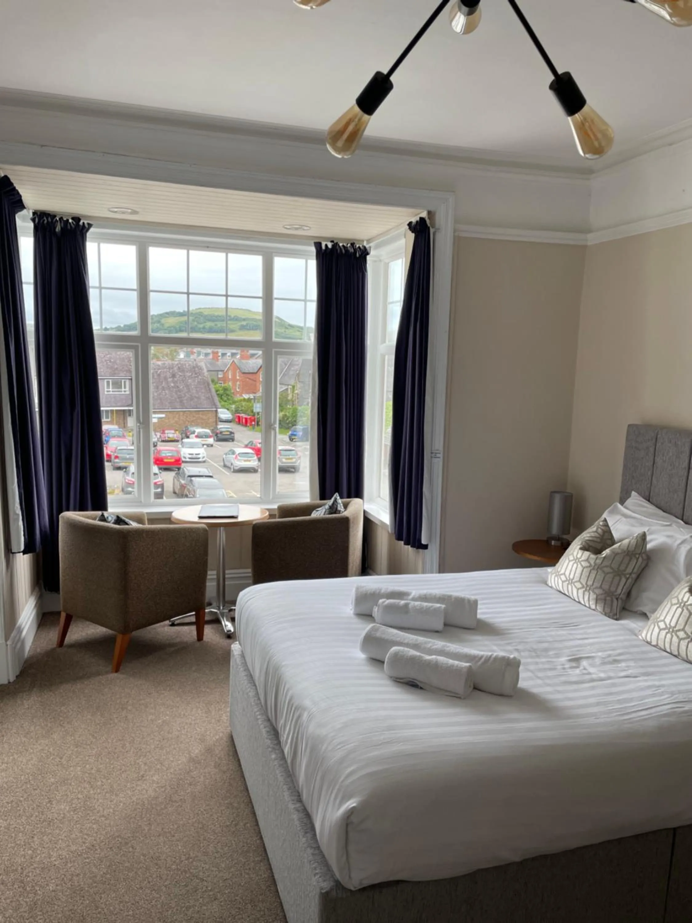 King Room with Private Bathroom - single occupancy in Bodalwyn Guest House