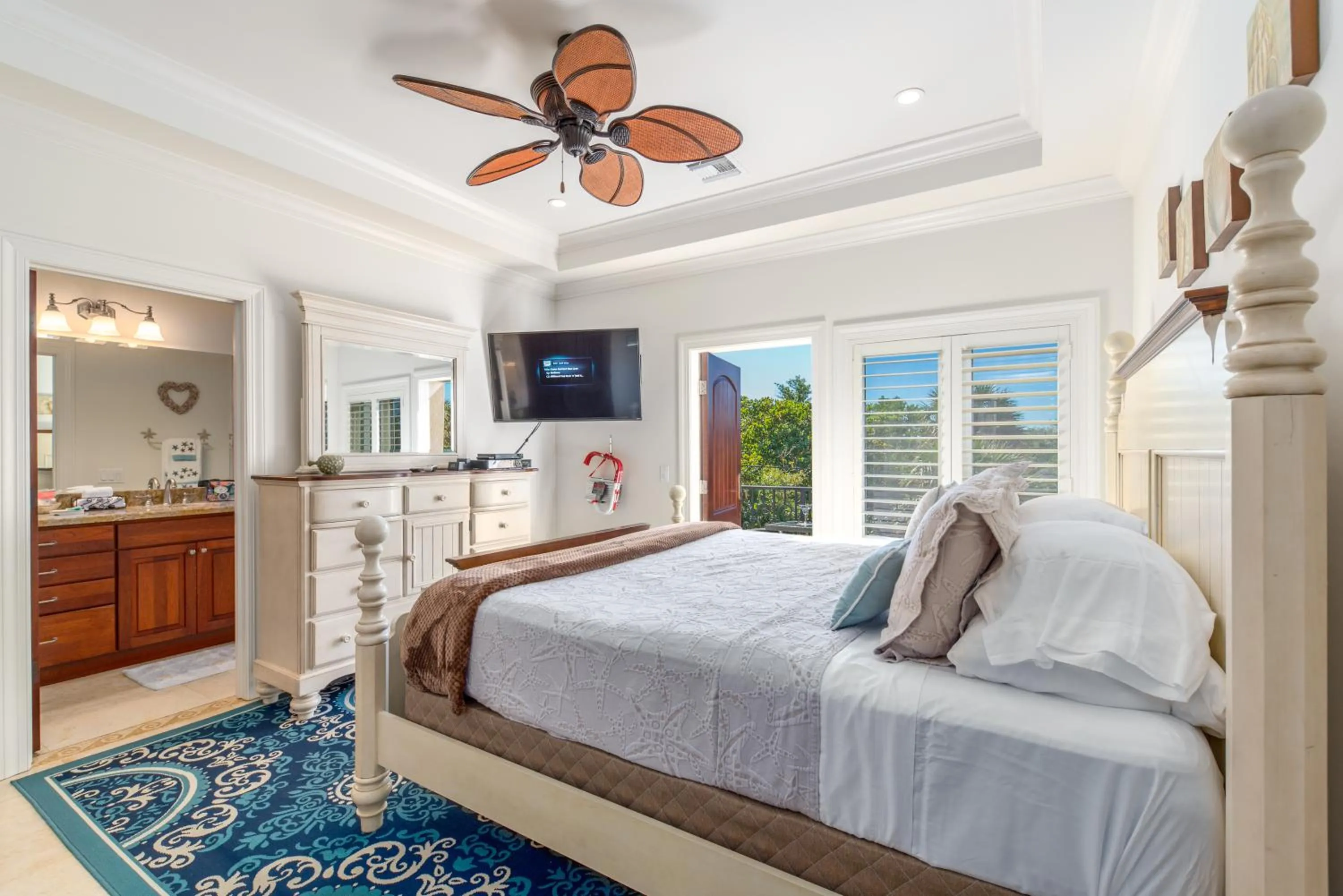 Bed in La Dolce Vita