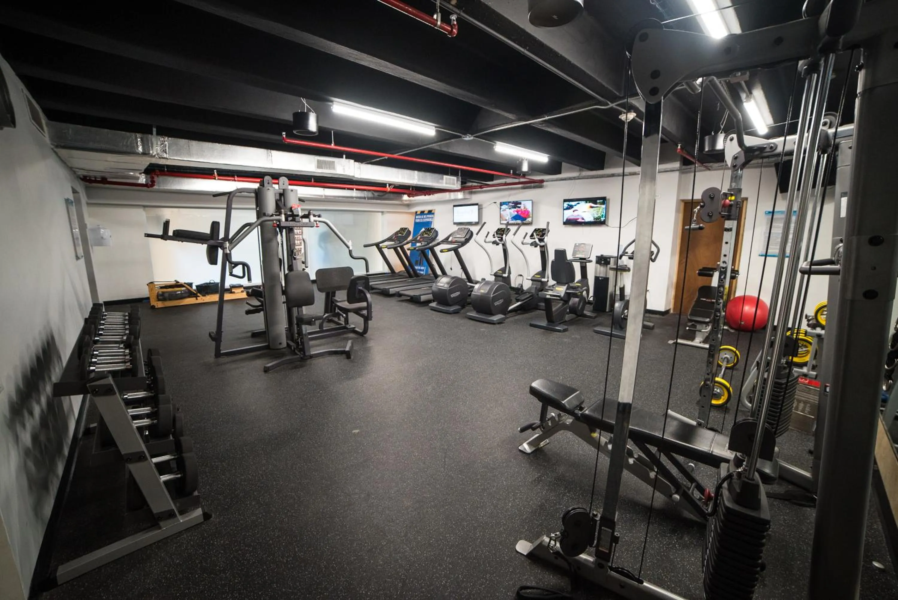 Fitness centre/facilities in OCEAN VIEW DELUXE SUITE: PVT. BEACH & POOL