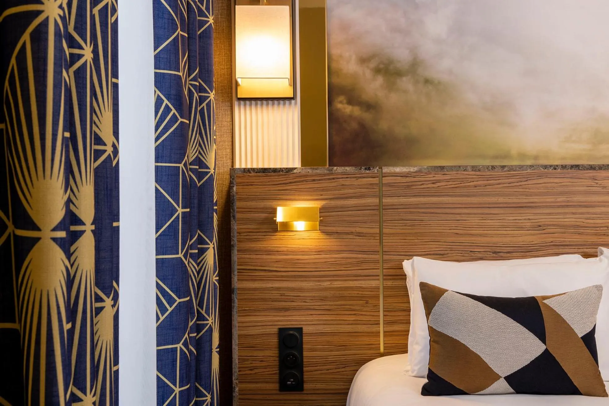 Bedroom in Hotel Le Rocroy