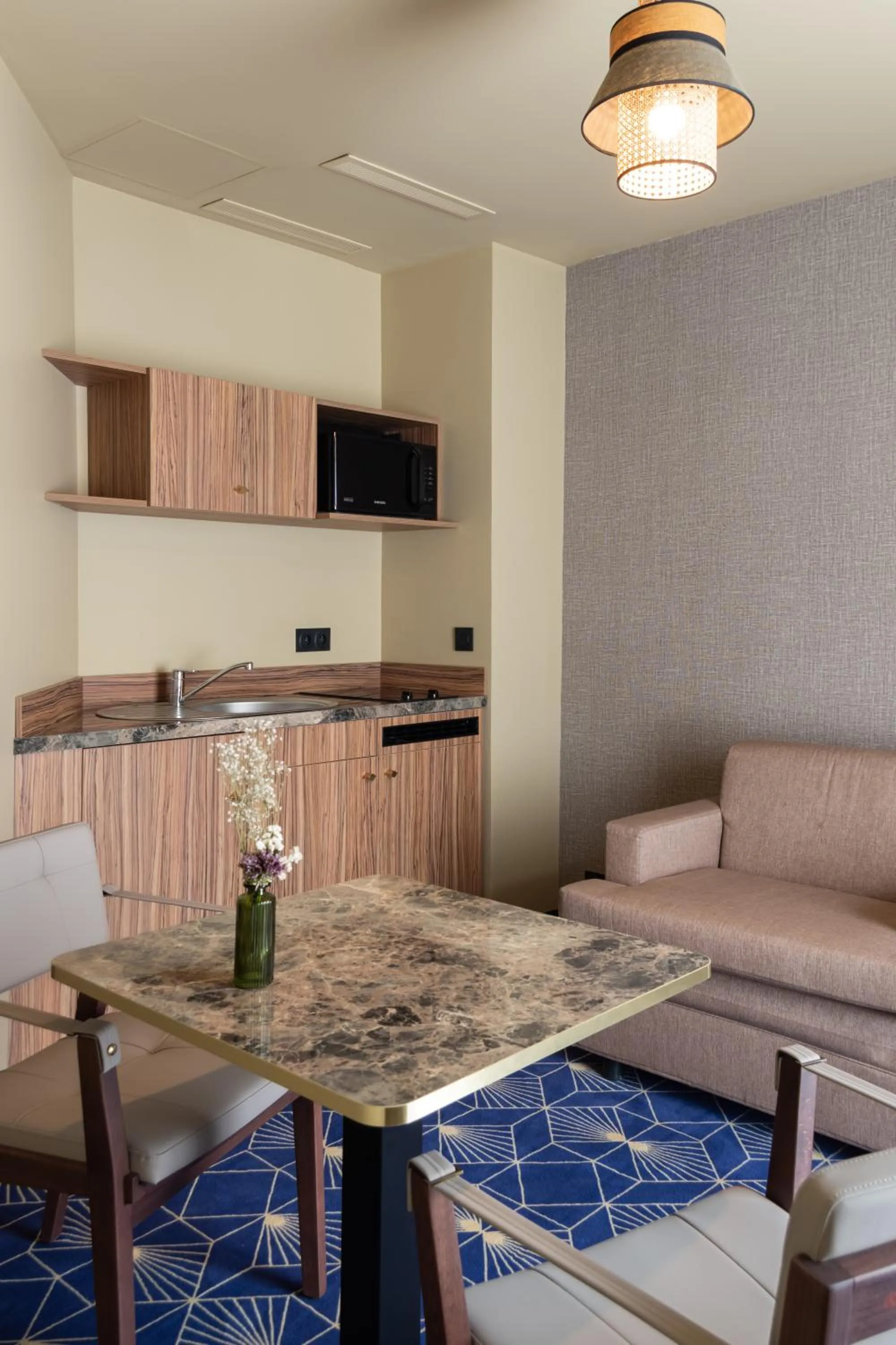 Kitchen or kitchenette in Hotel Le Rocroy