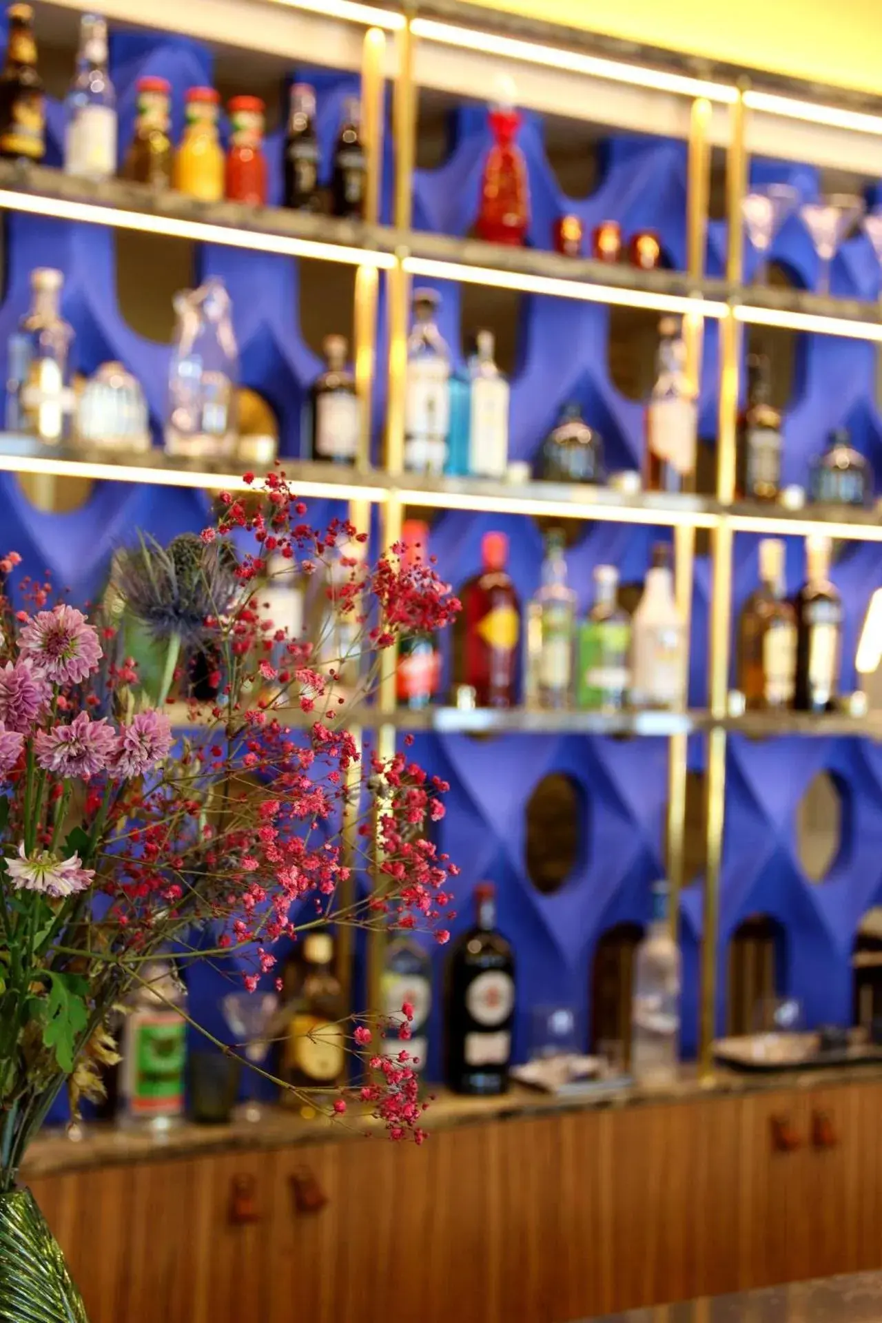 Lounge or bar in Hotel Le Rocroy Lounge or bar in Hotel Le Rocroy