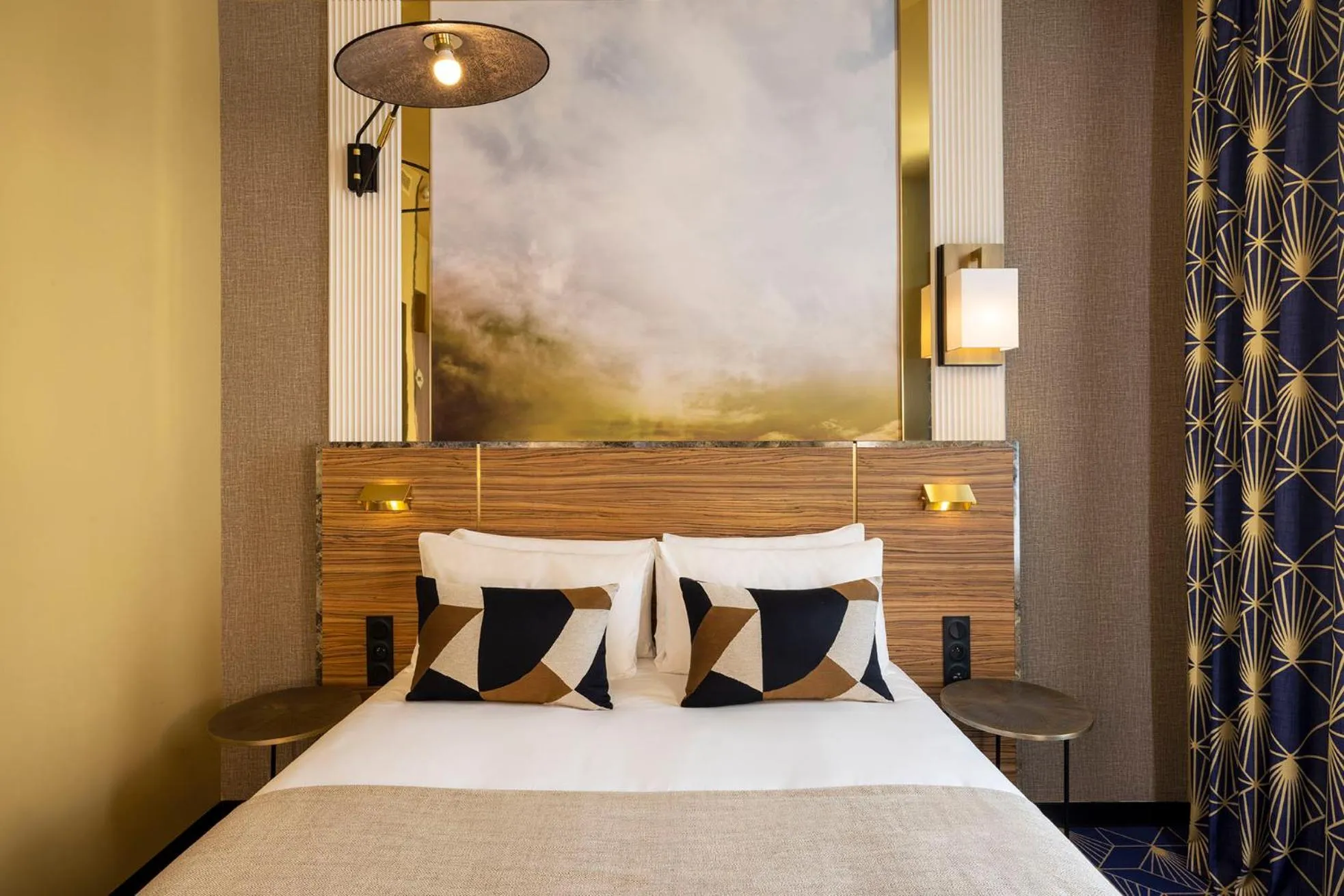 Bedroom, Bed in Hotel Le Rocroy