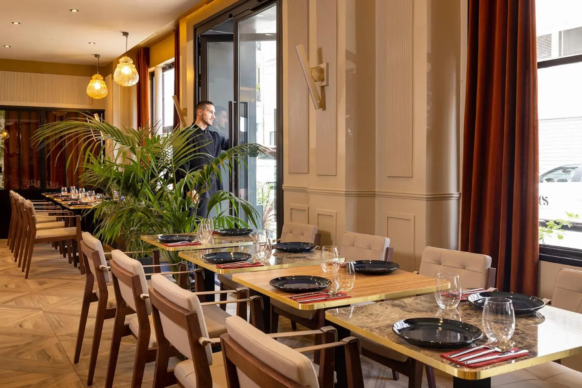 Restaurant/places to eat in Hotel Le Rocroy Restaurant/places to eat in Hotel Le Rocroy