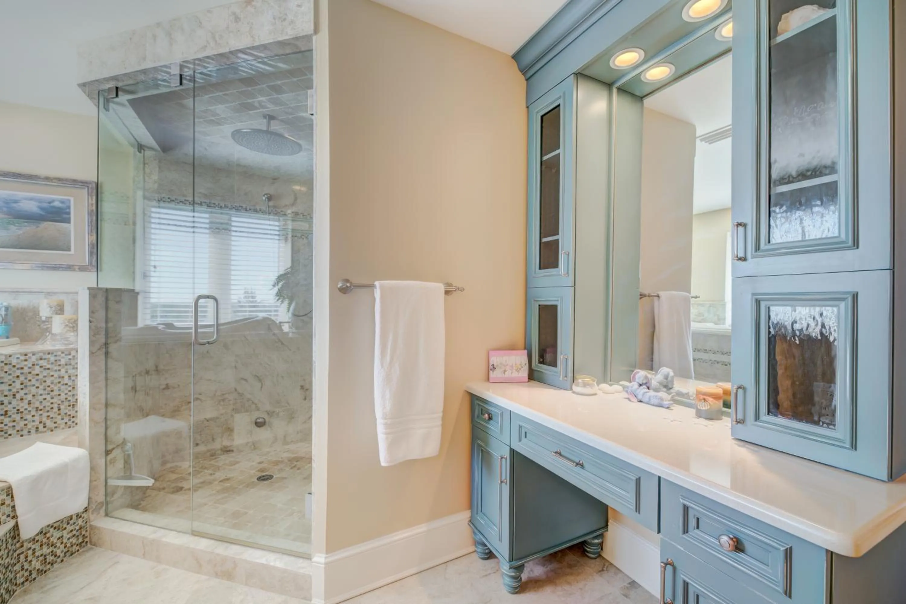 Shower in Bella Vista