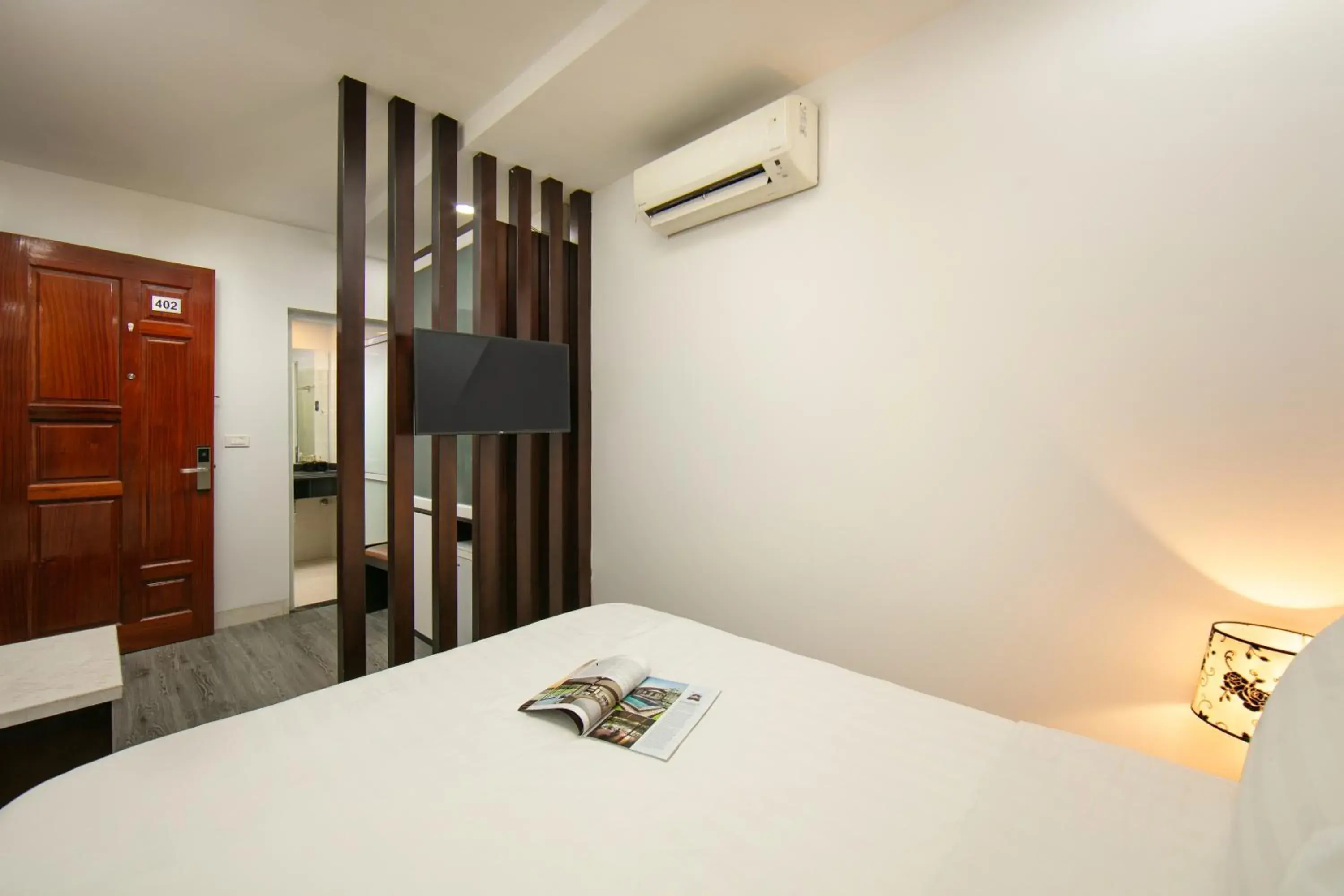 Superior Double Room - single occupancy in Dream Central Hotel & Spa - Hanoi Old Quarter Superior Double Room - single occupancy in Dream Central Hotel & Spa - Hanoi Old Quarter