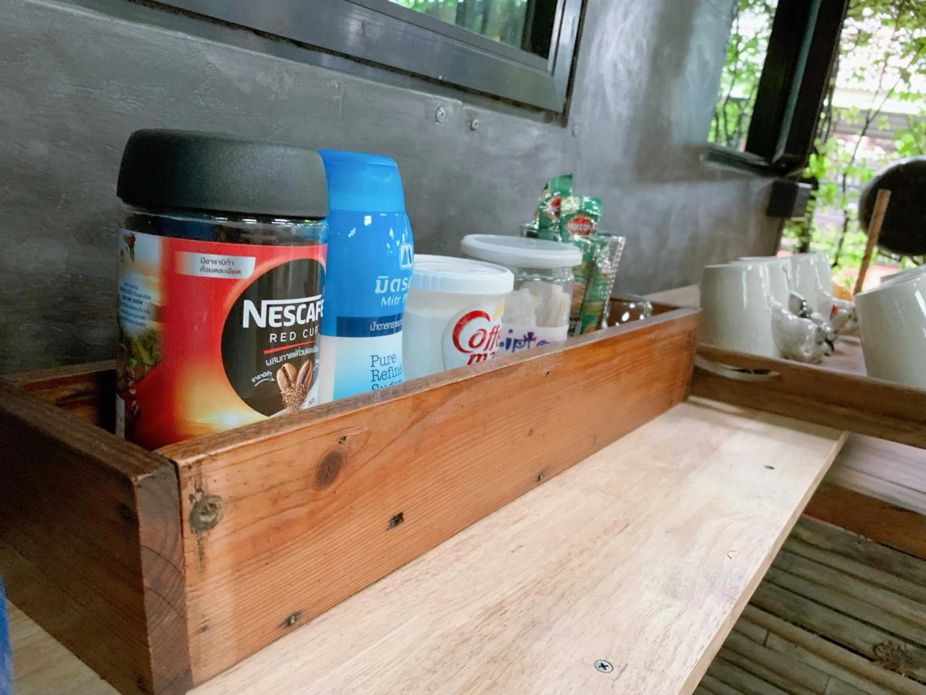 Coffee/tea facilities in Fundee Story Guesthouse Bamboo House in Chiang mai old town