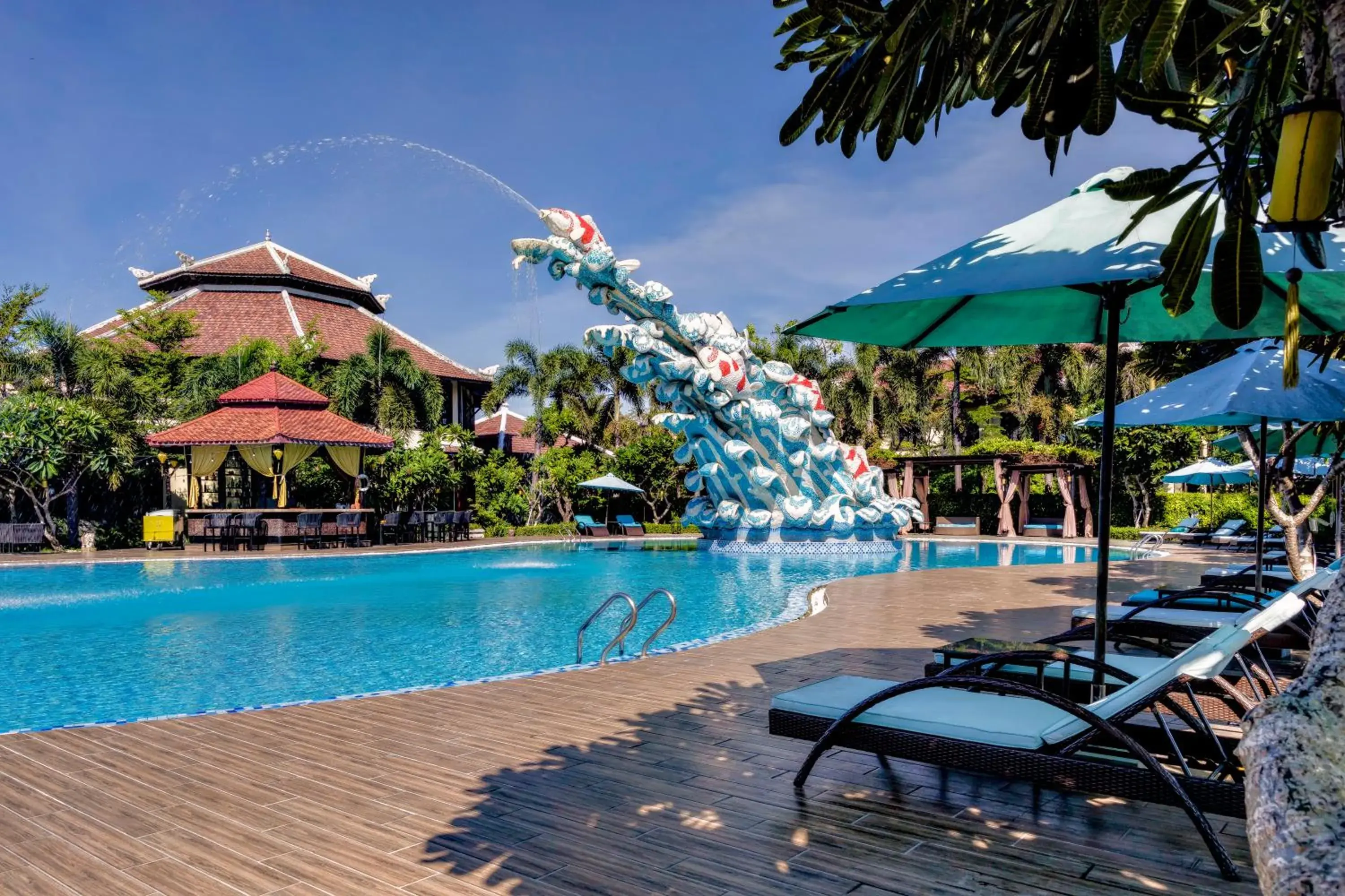Swimming pool in Koi Resort & Spa Hoi An Swimming pool in Koi Resort & Spa Hoi An