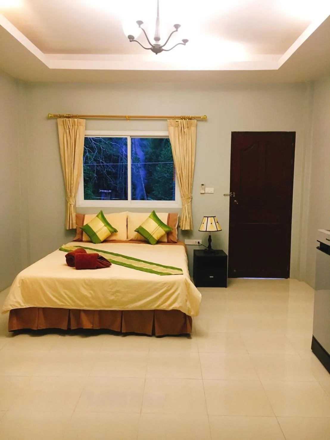 Bed in Bussarin Mansion Koh Yao Yai