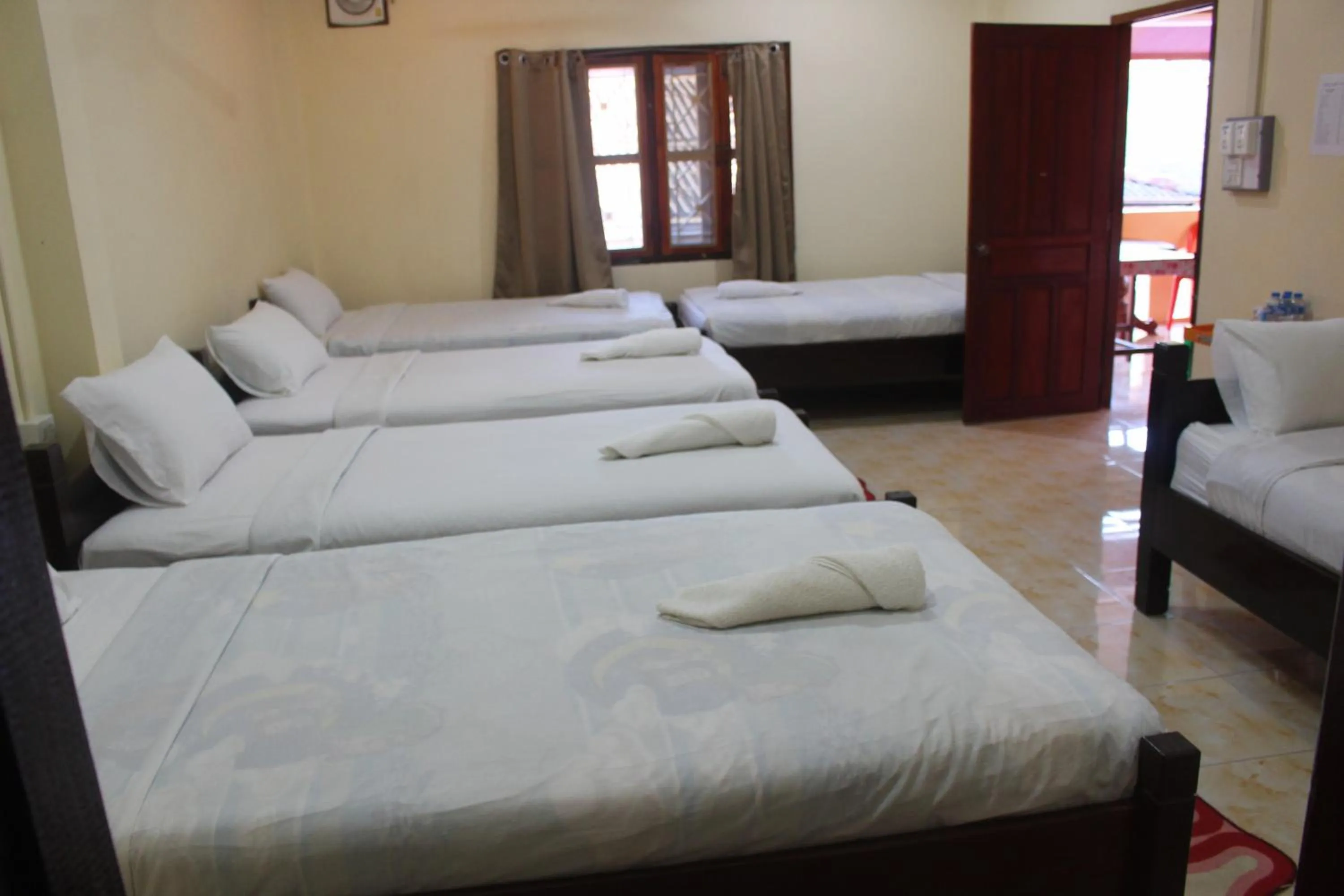 Bed in Pakbeng Guesthouse