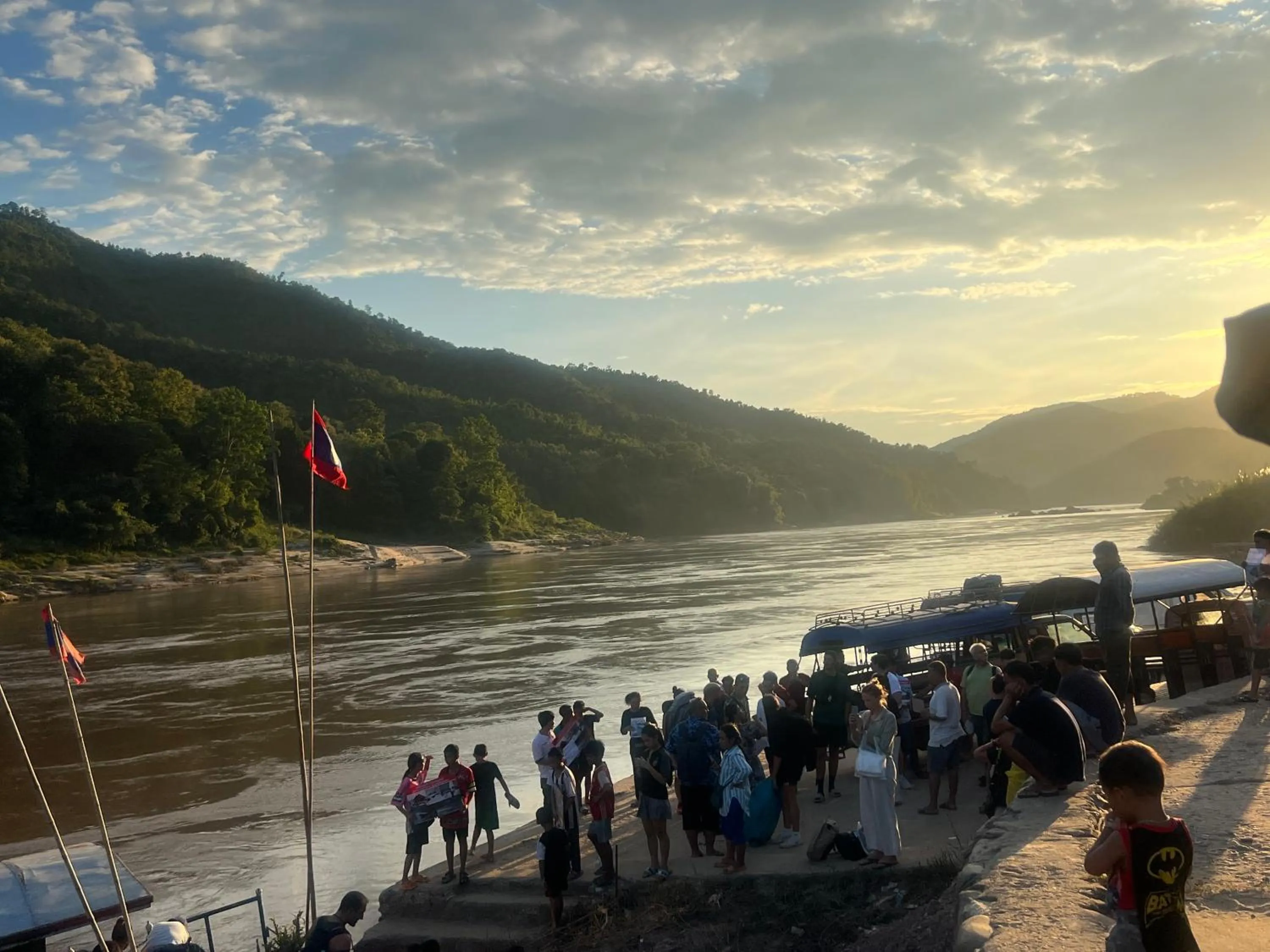 group of guests in Pakbeng Guesthouse