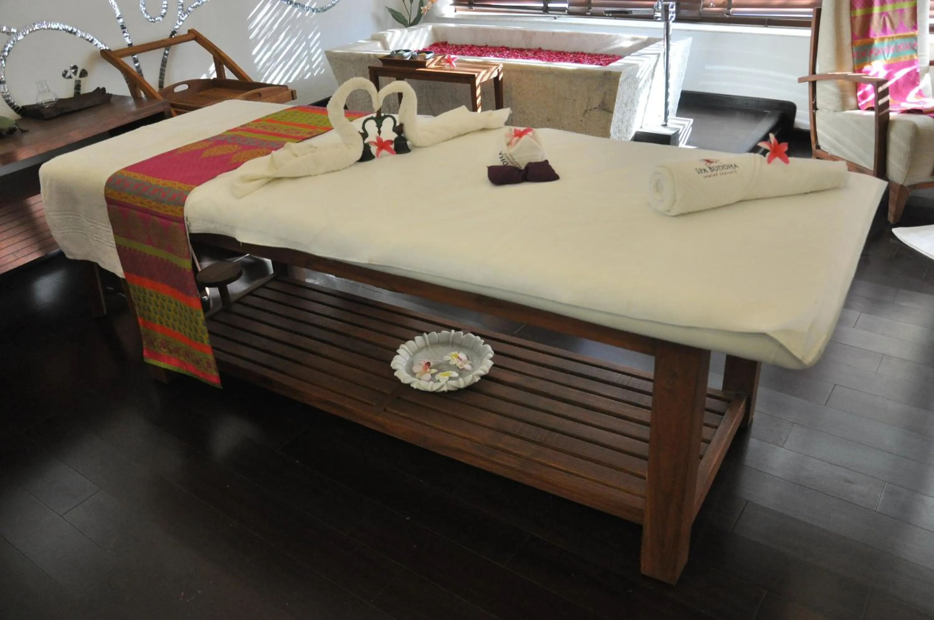 Massage in Gulmohar Greens Golf & Country Club