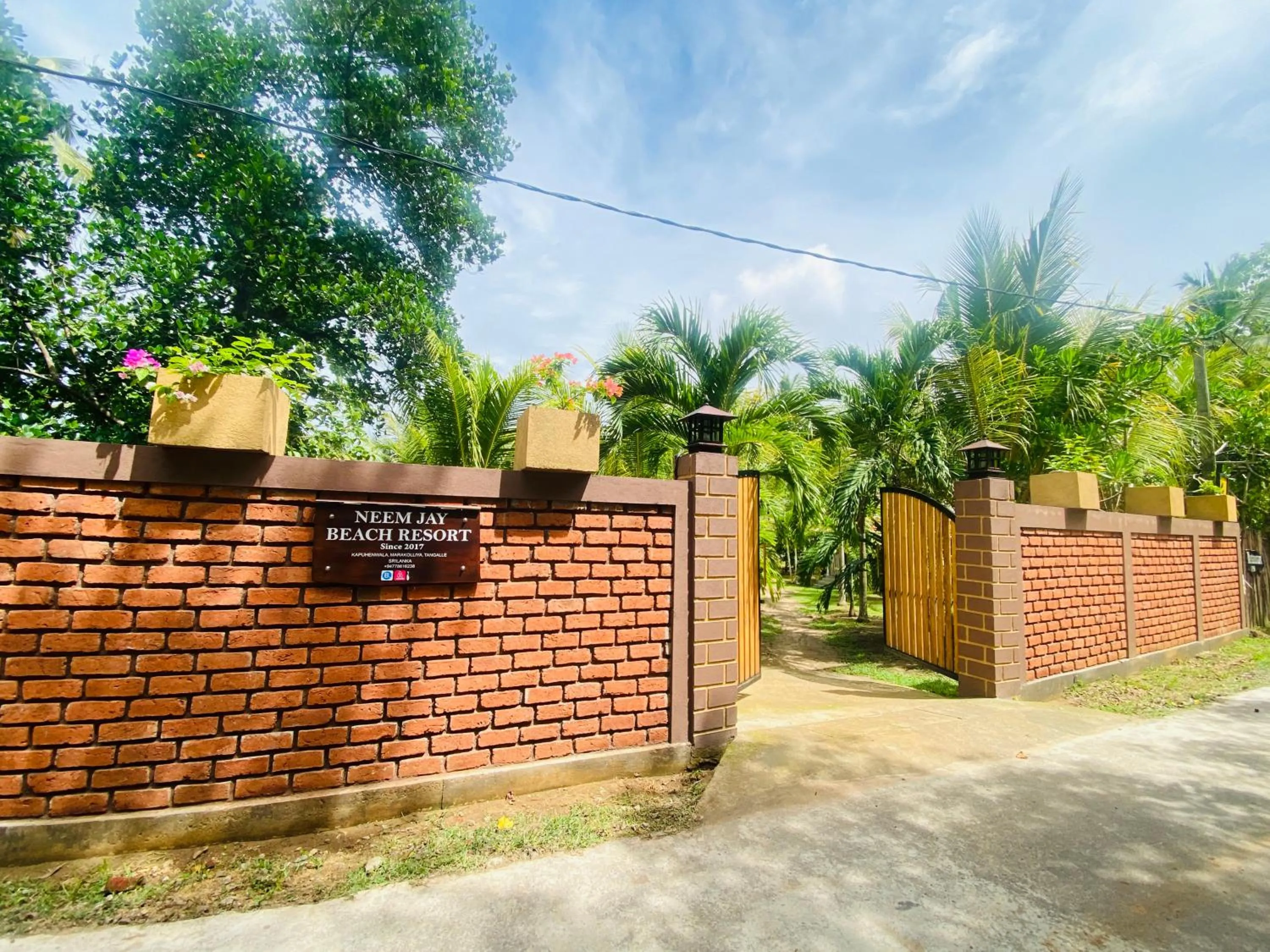 Neem Jay Beach Resort