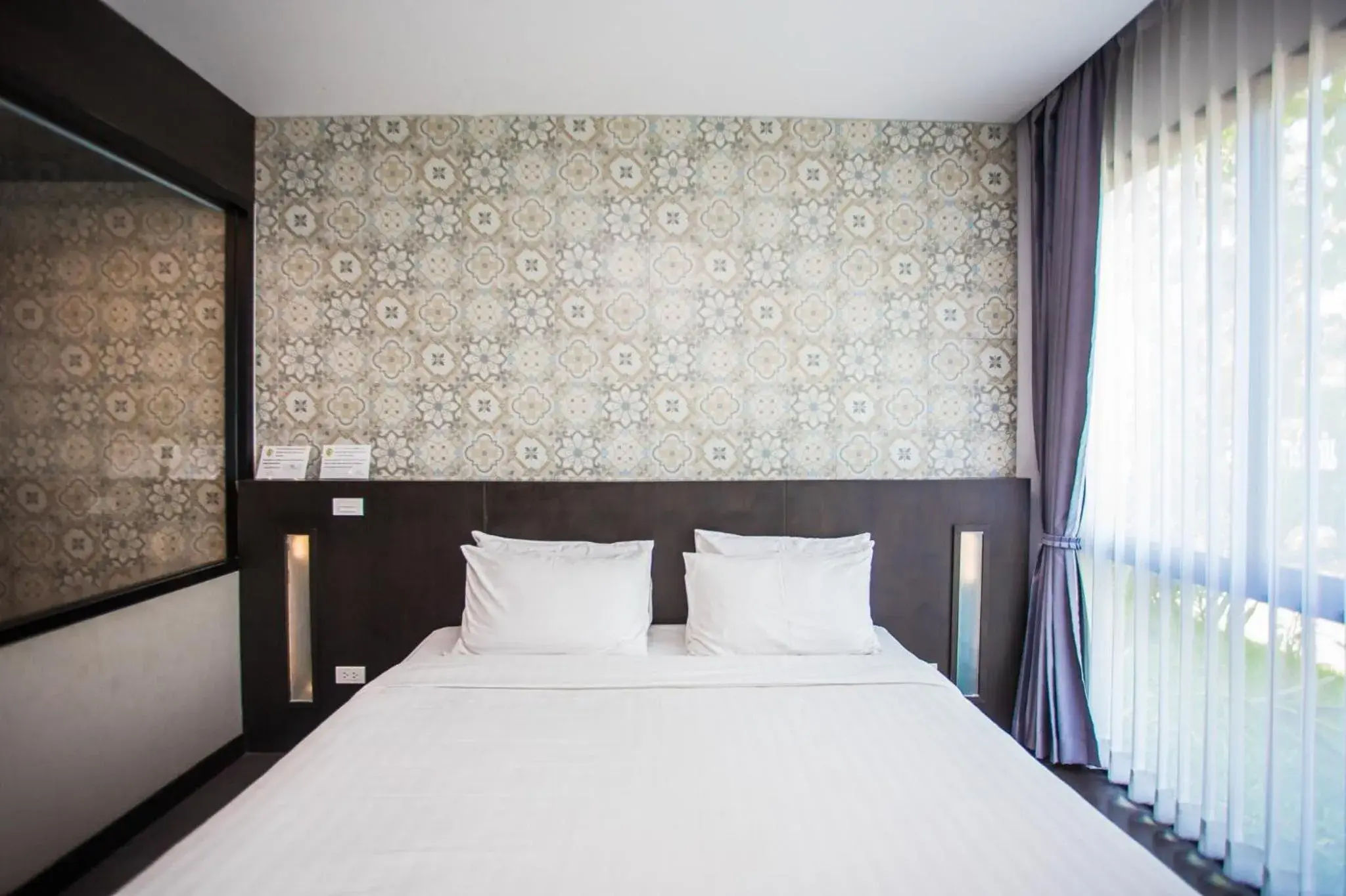 Deluxe Double or Twin Room with Garden View in Anantaya Home Deluxe Double or Twin Room with Garden View in Anantaya Home