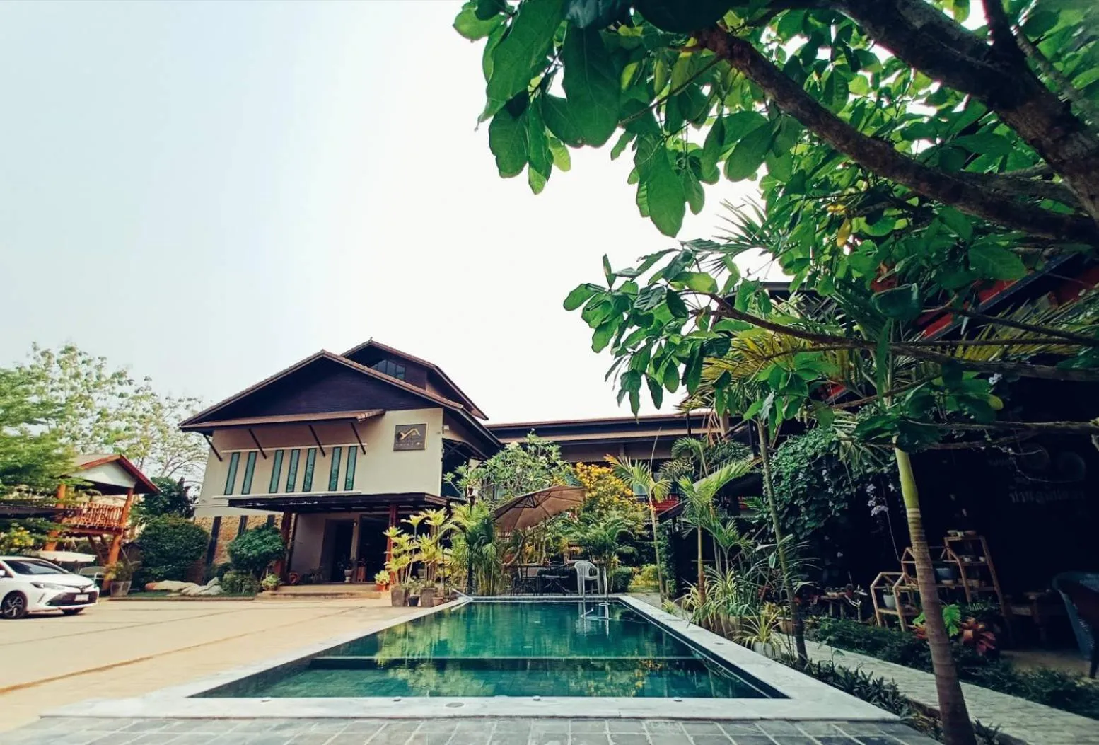 Swimming pool in Anantaya Home