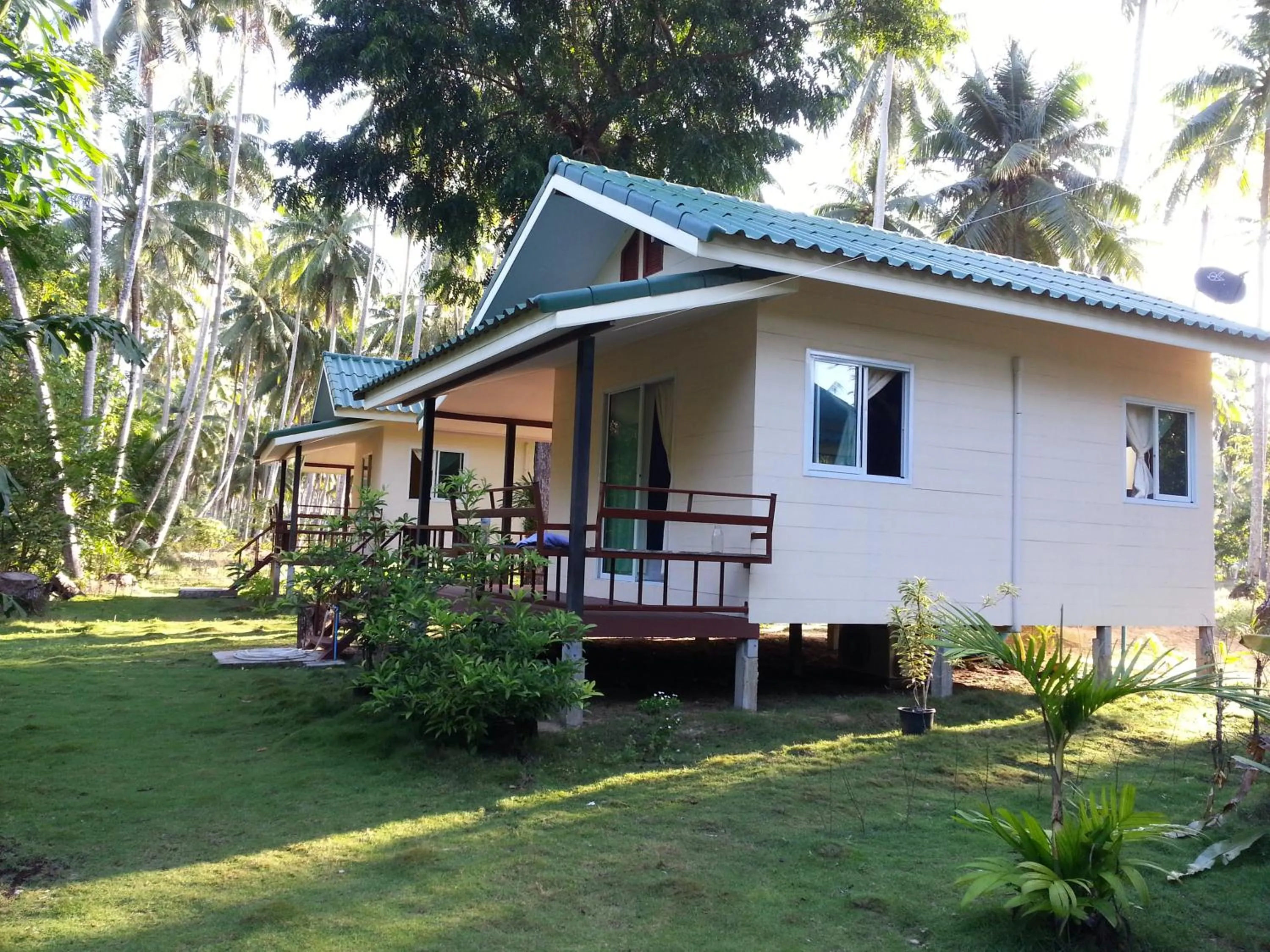 Property building in Baan Phuean Koh Kood