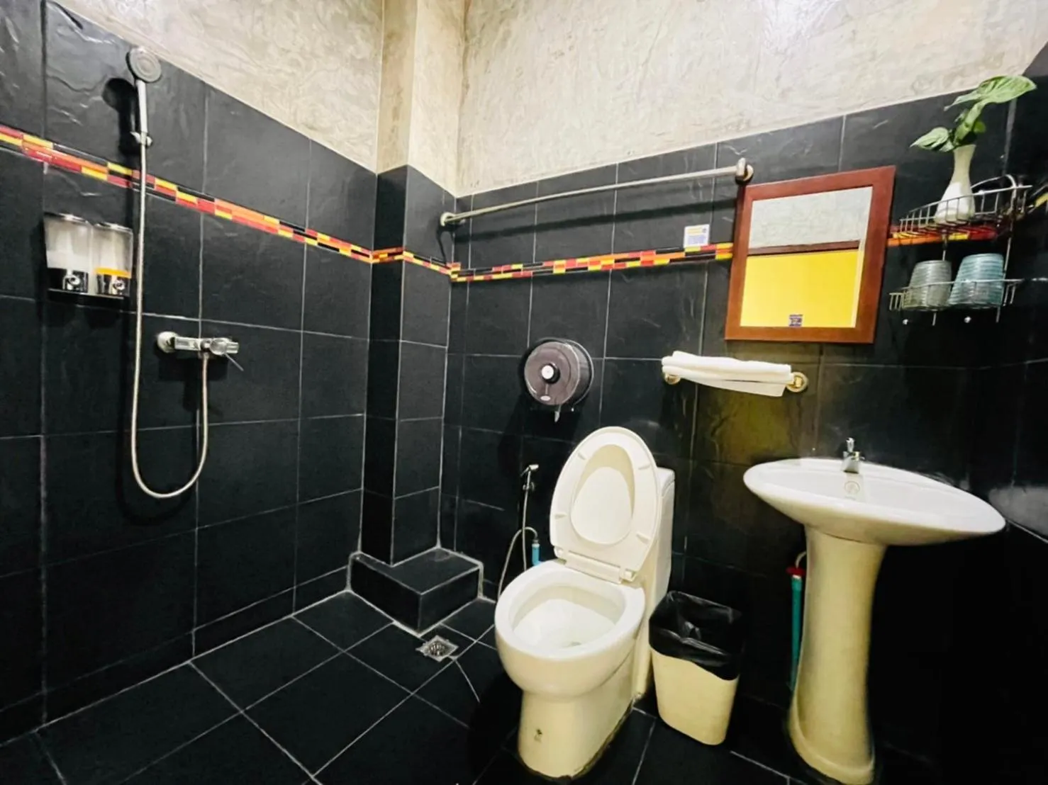 Bathroom in Shin Sane Guest House